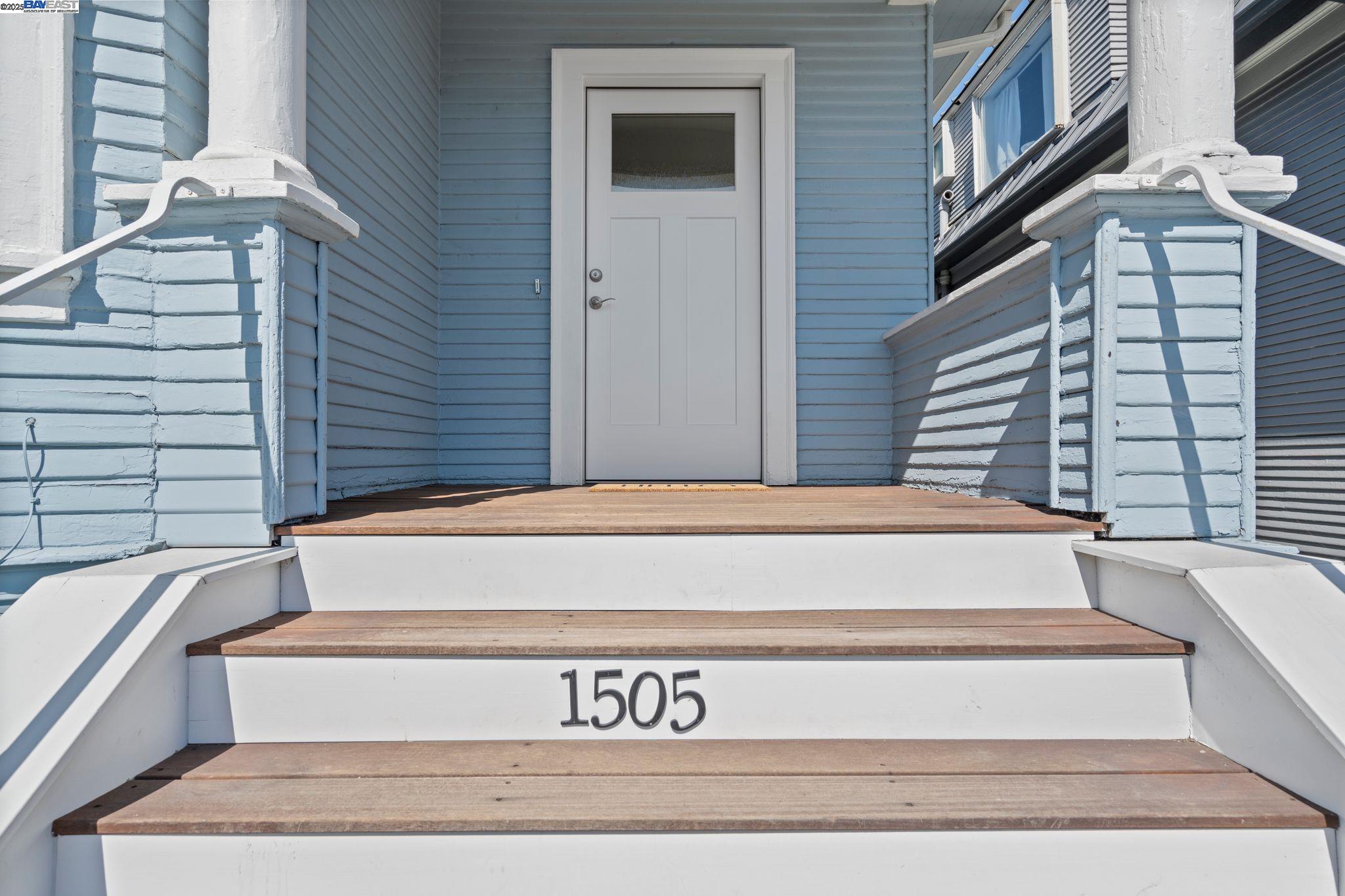 1505 Santa Clara