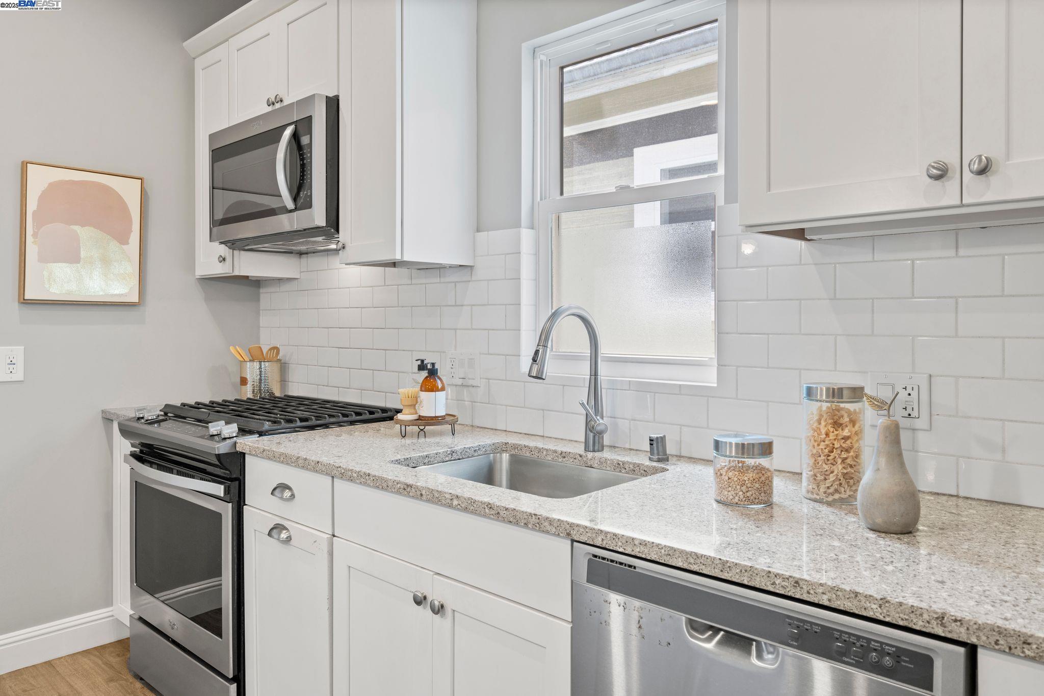 1505 Santa Clara