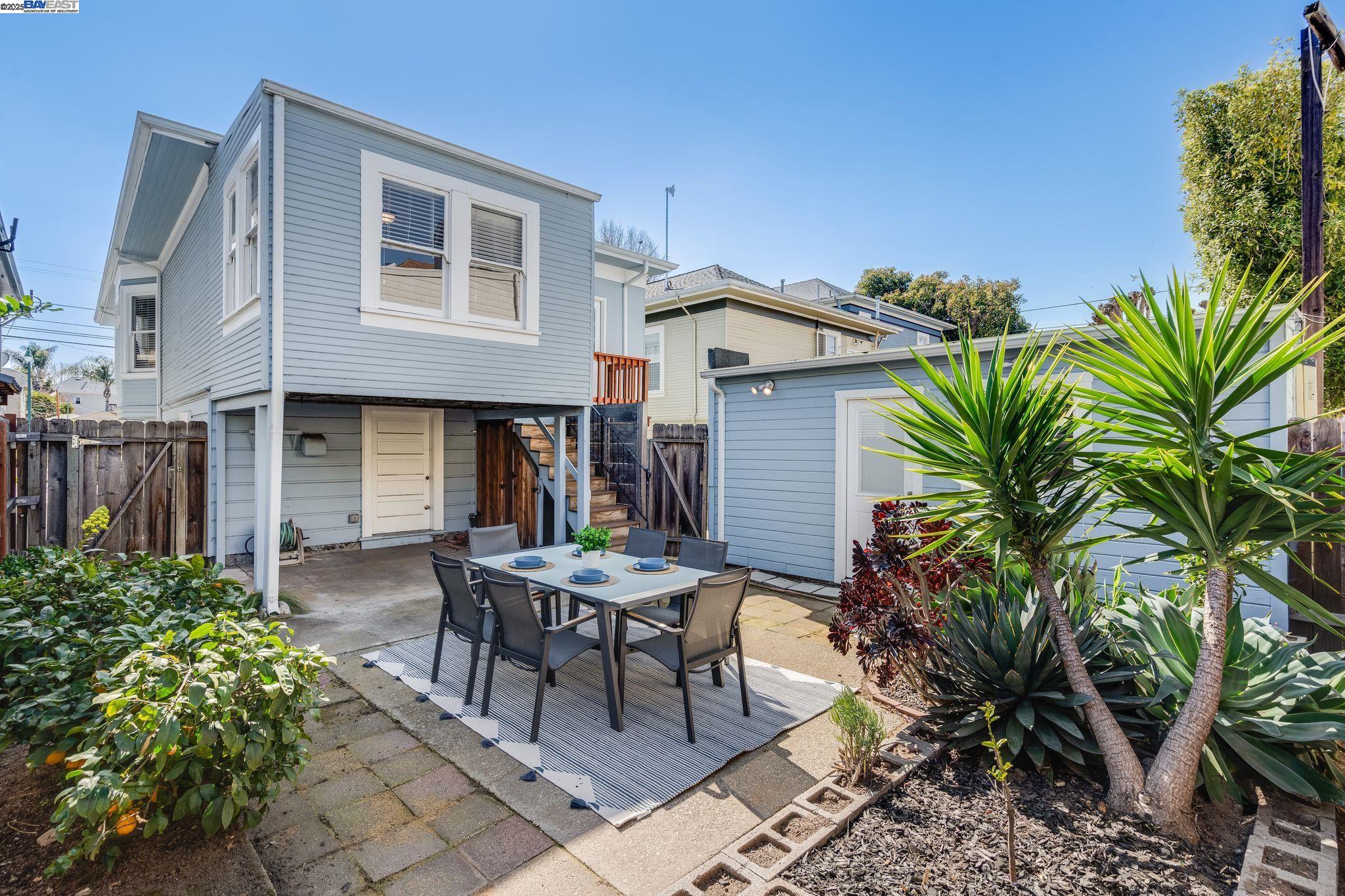 1505 Santa Clara