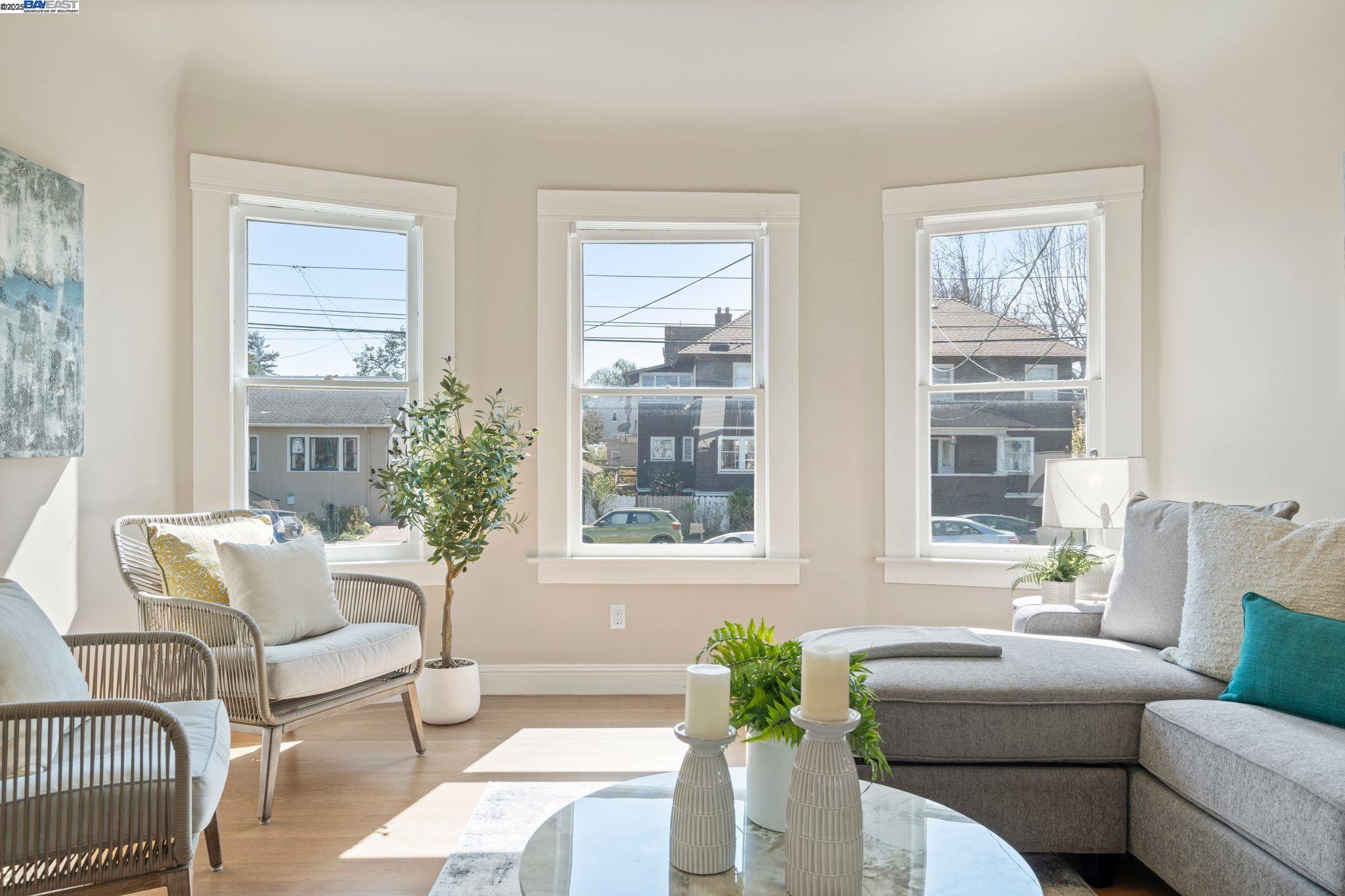 1505 Santa Clara