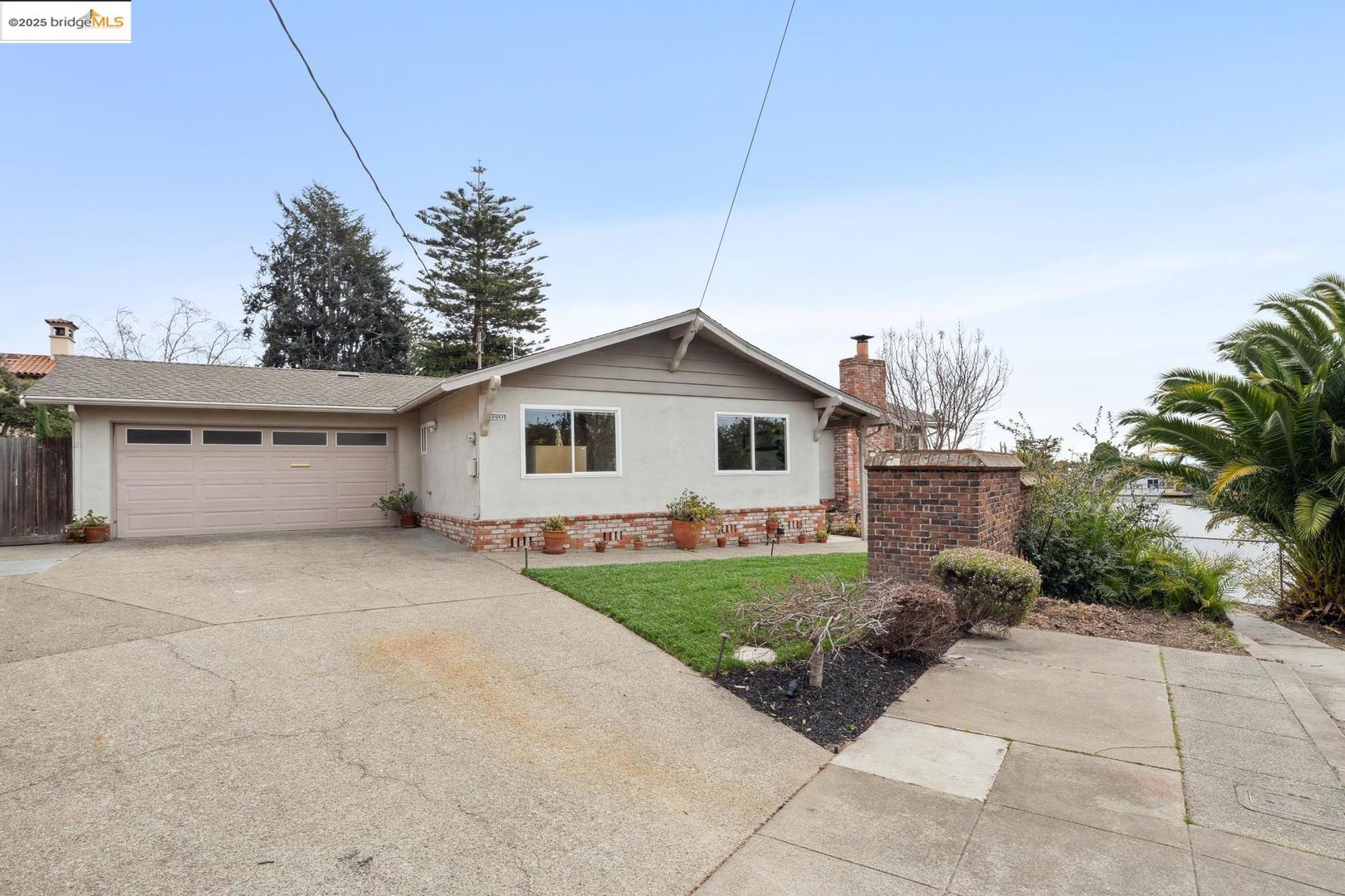 1000 Sherman ST