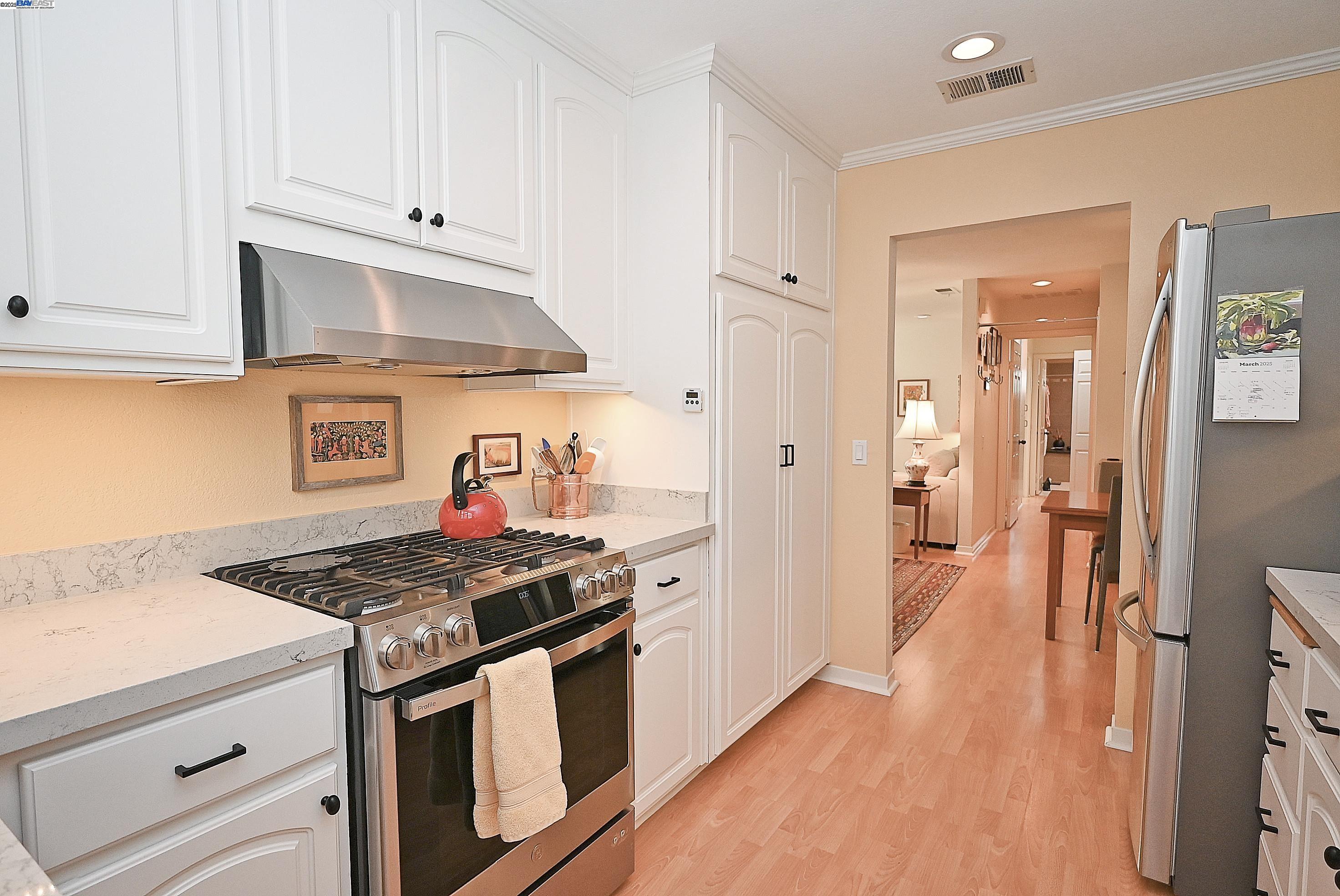 616 Centre Ct