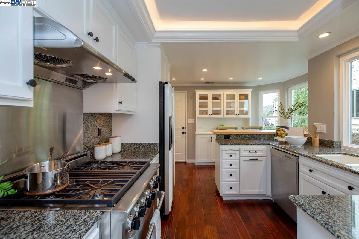 53 Bay Park Ter