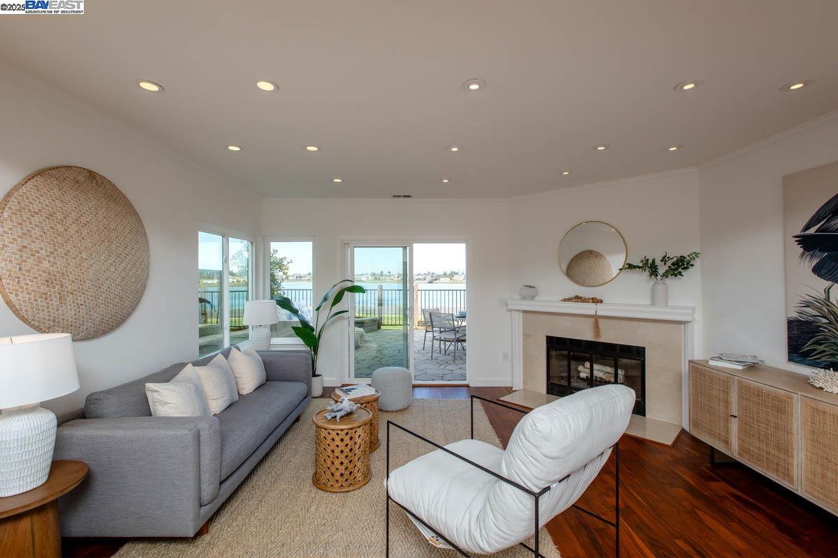 53 Bay Park Ter