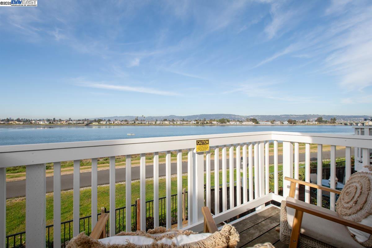 53 Bay Park Ter