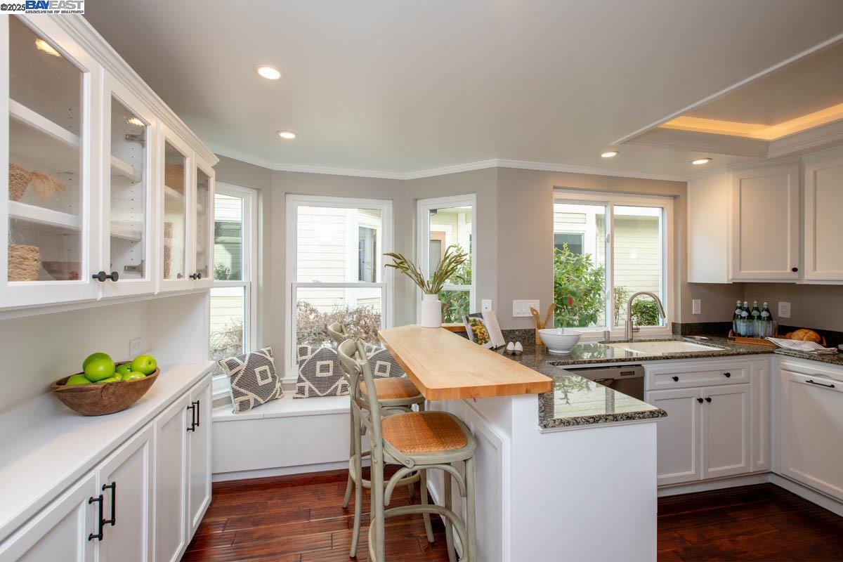 53 Bay Park Ter