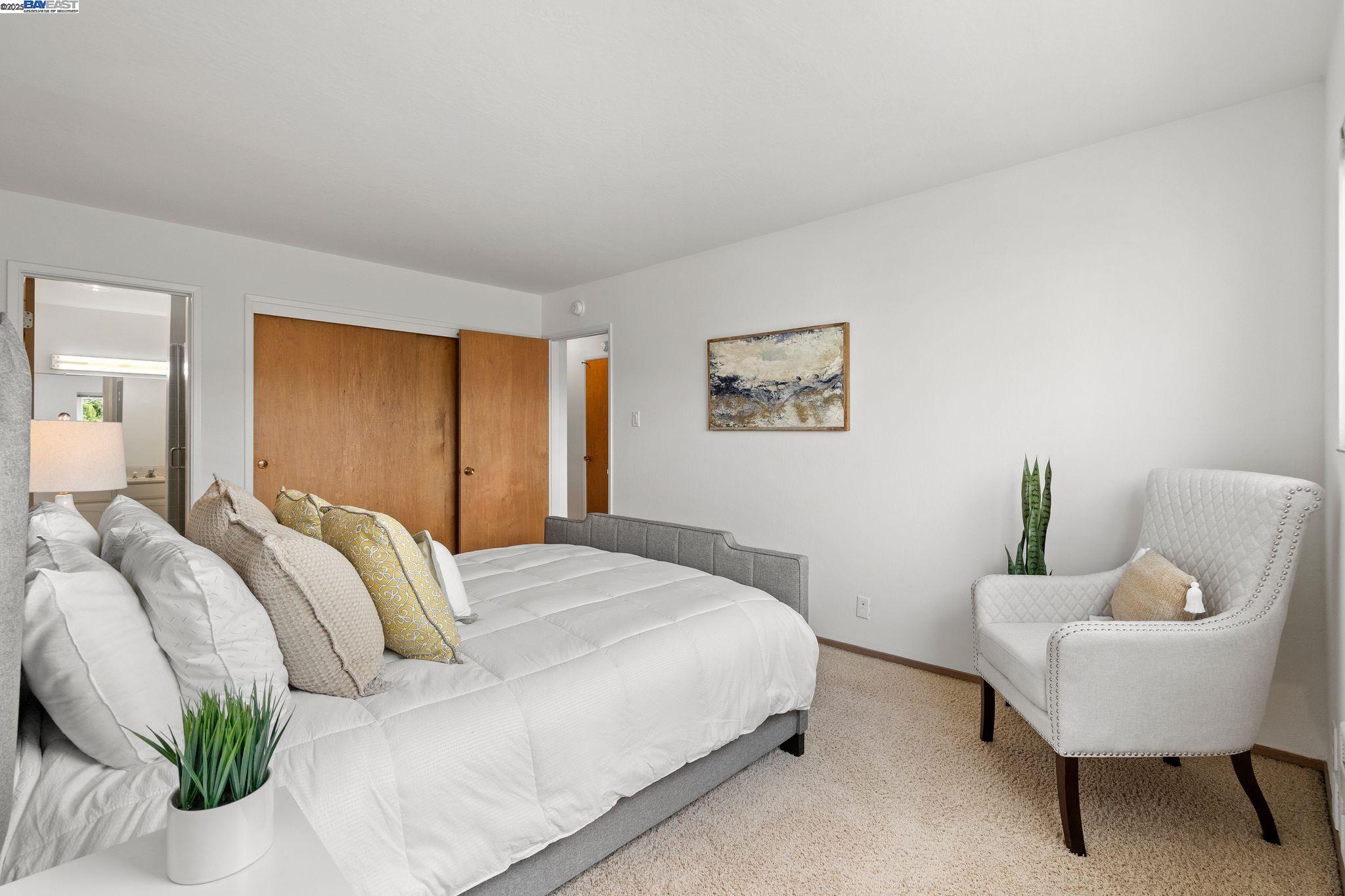 2137 Otis Dr # 107