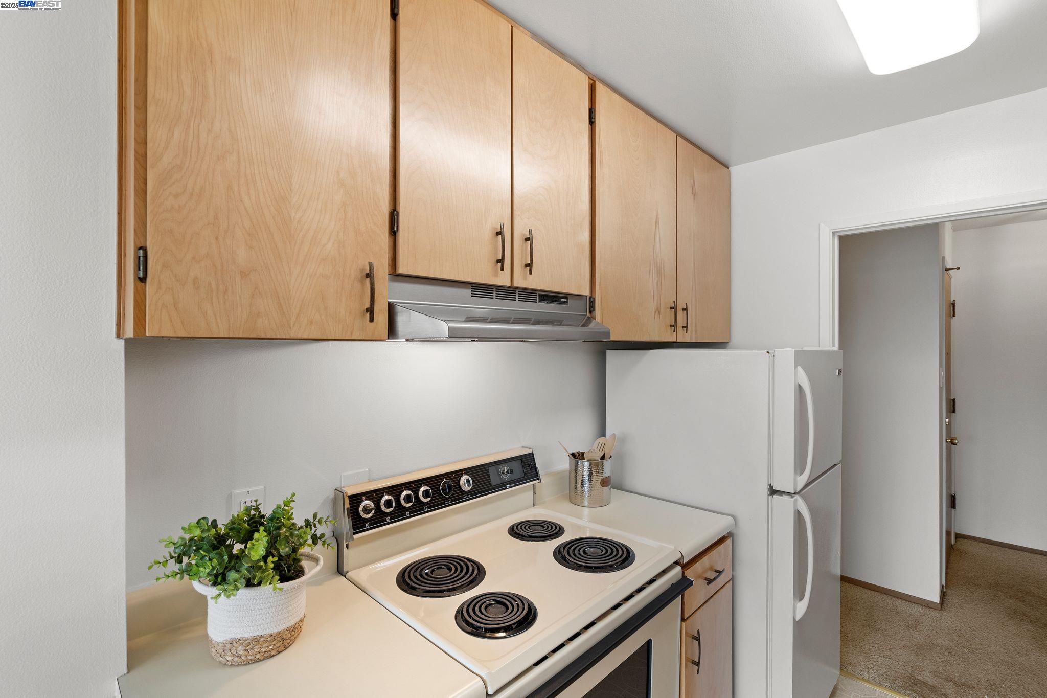 2137 Otis Dr # 107