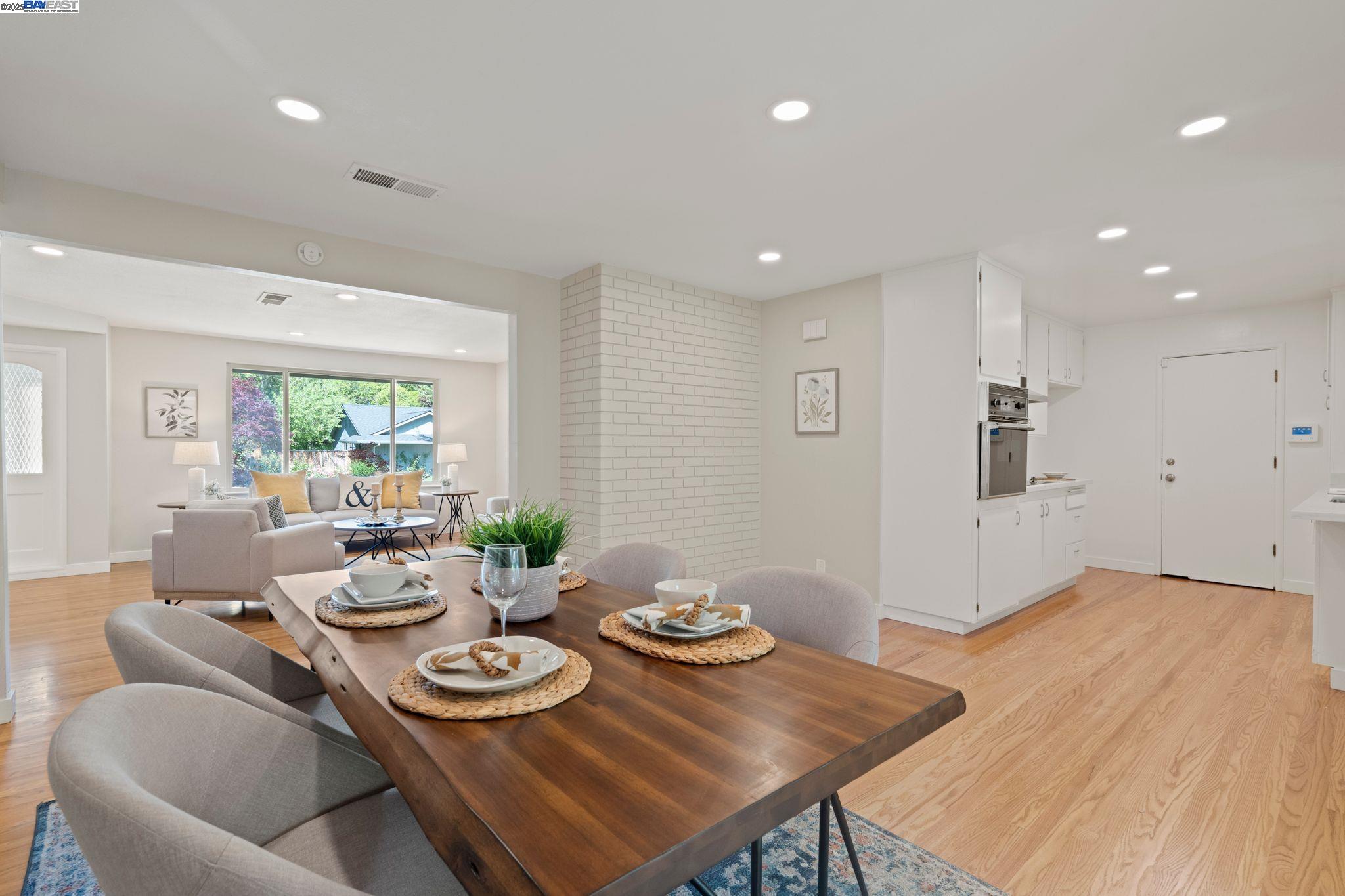 2371 Mallard Dr