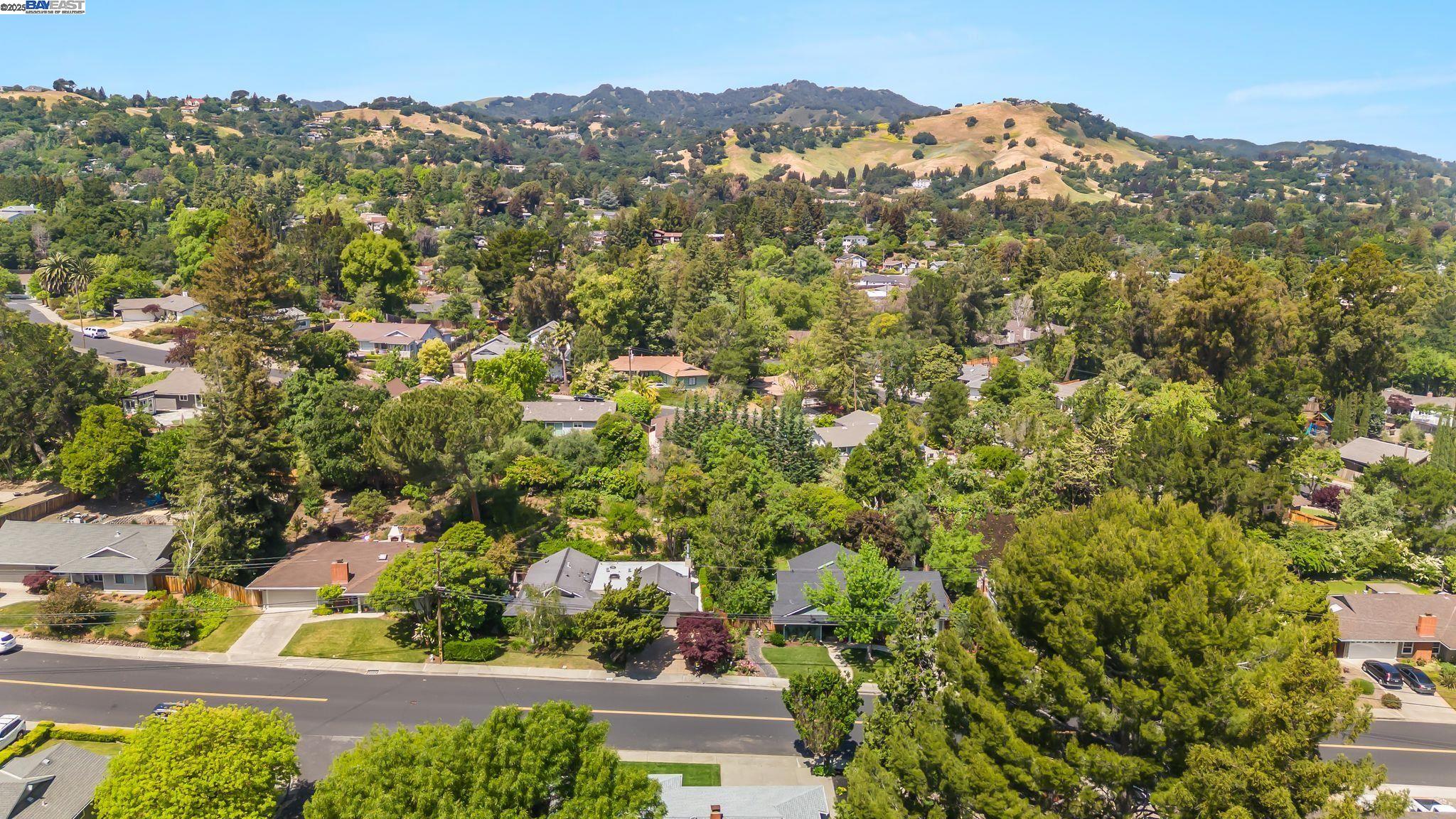 2371 Mallard Dr