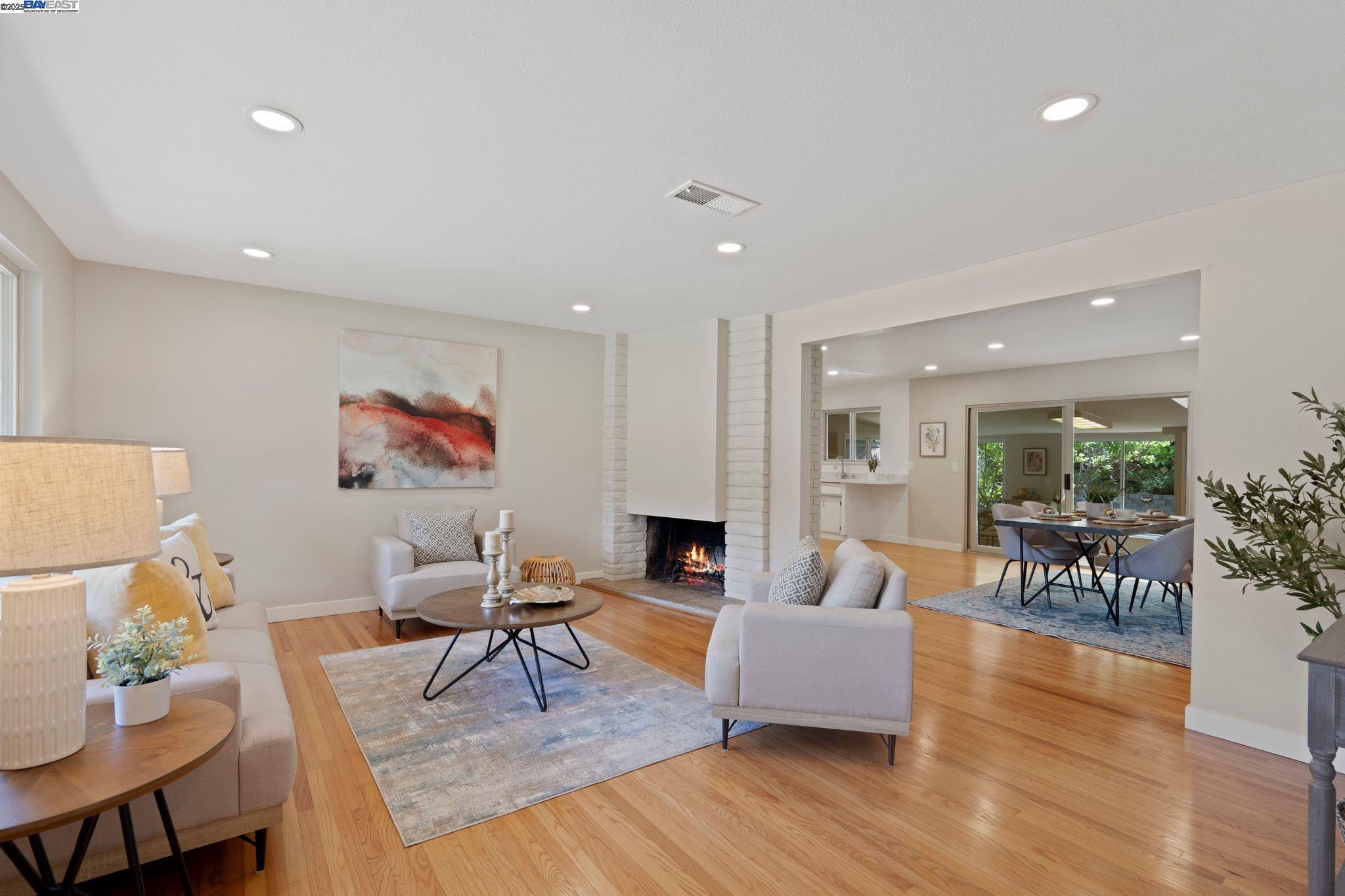 2371 Mallard Dr
