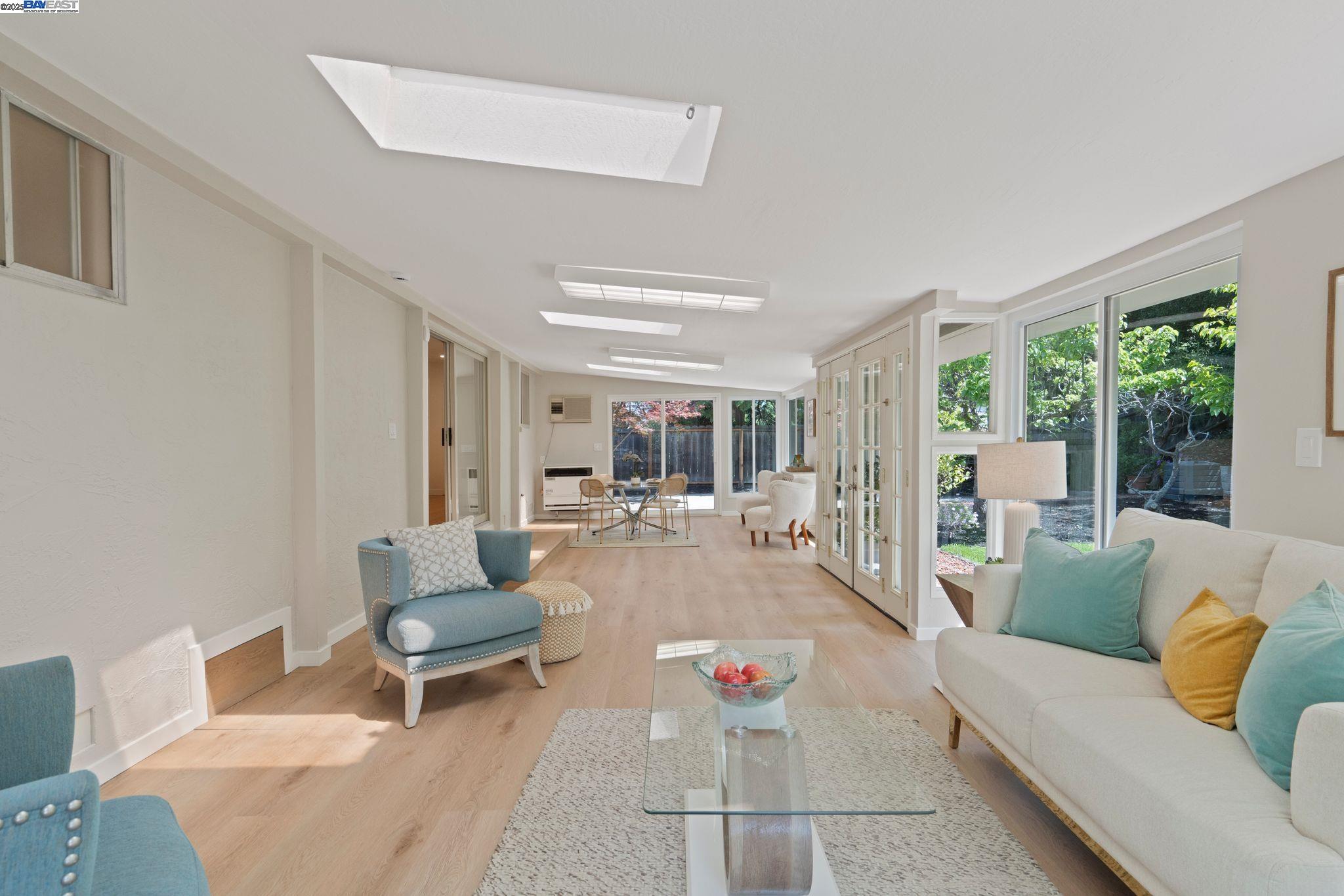 2371 Mallard Dr