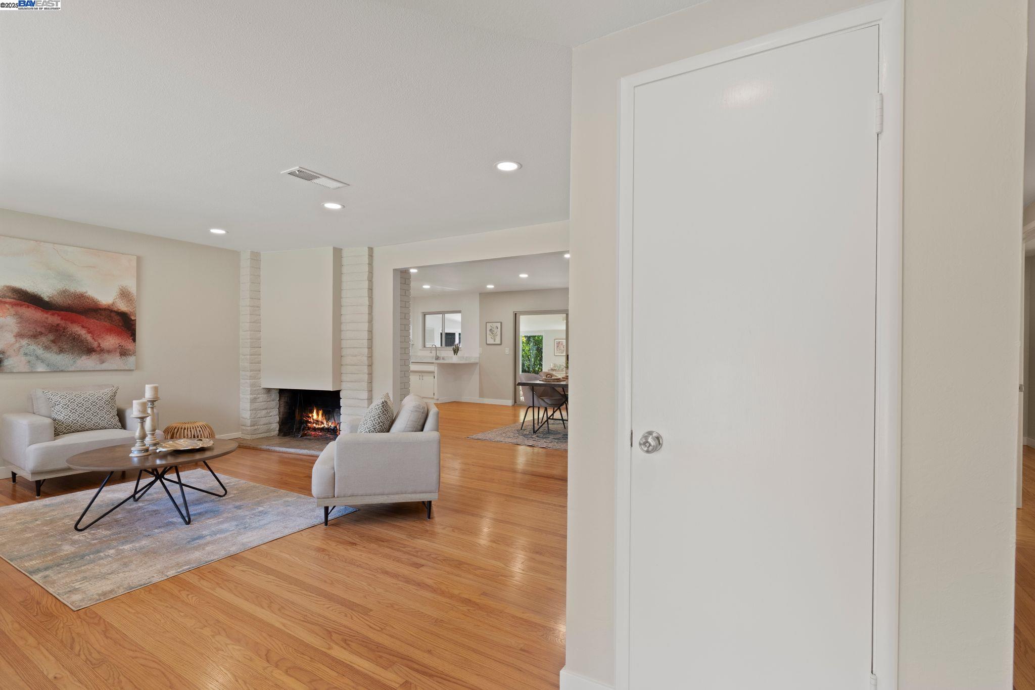 2371 Mallard Dr