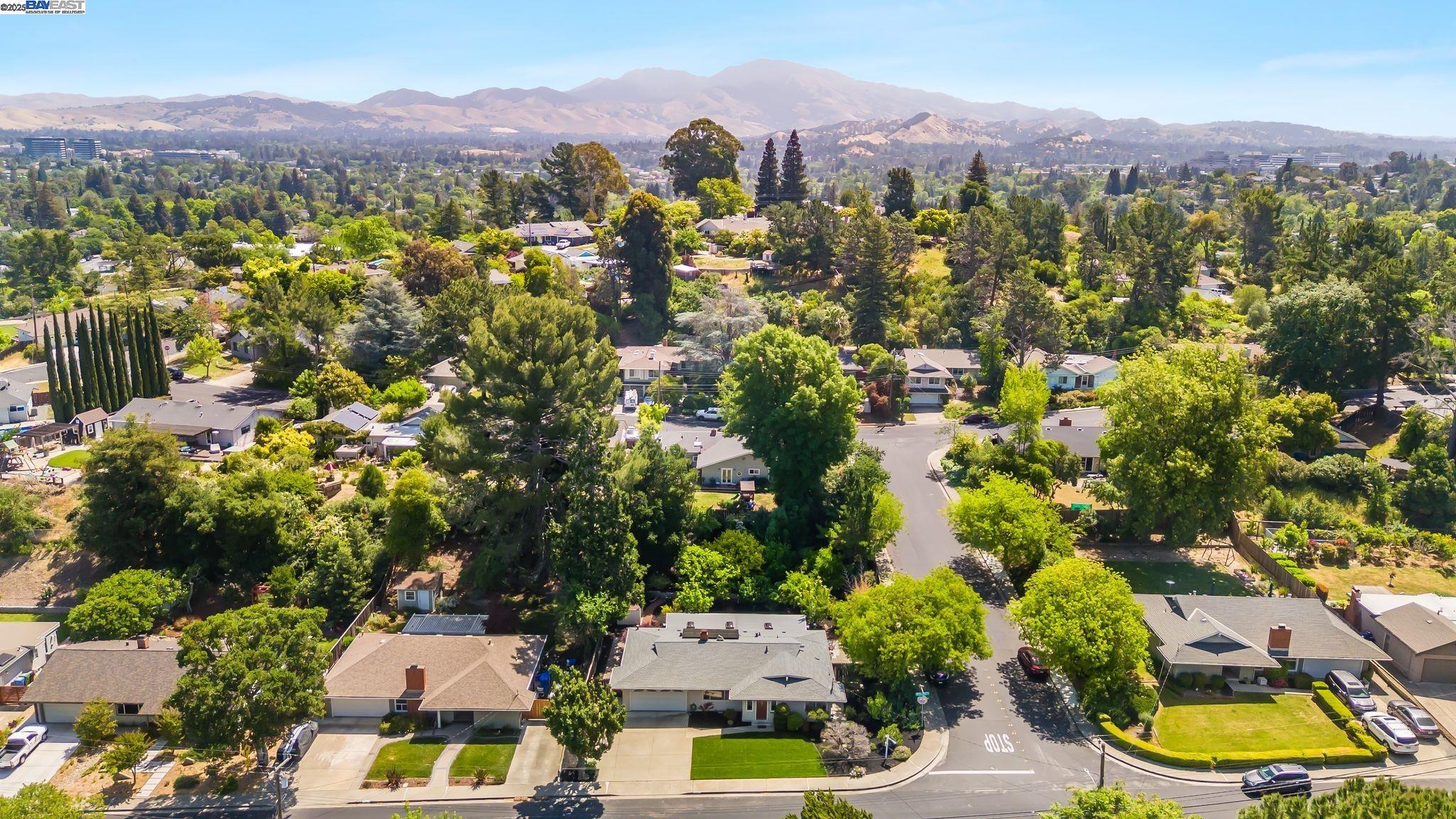 2371 Mallard Dr