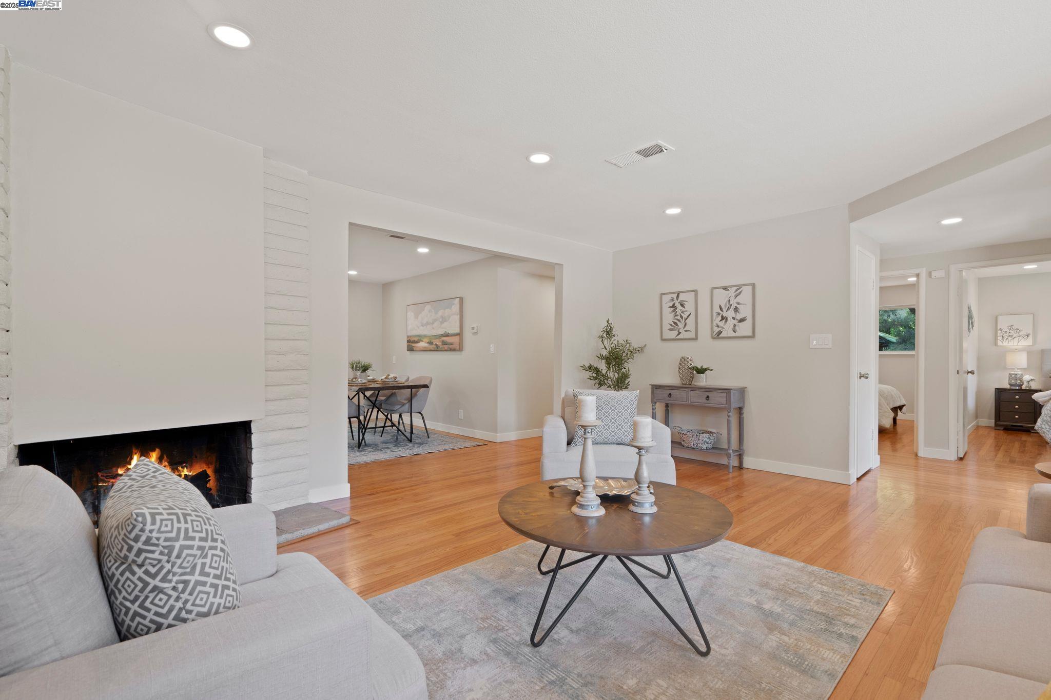 2371 Mallard Dr