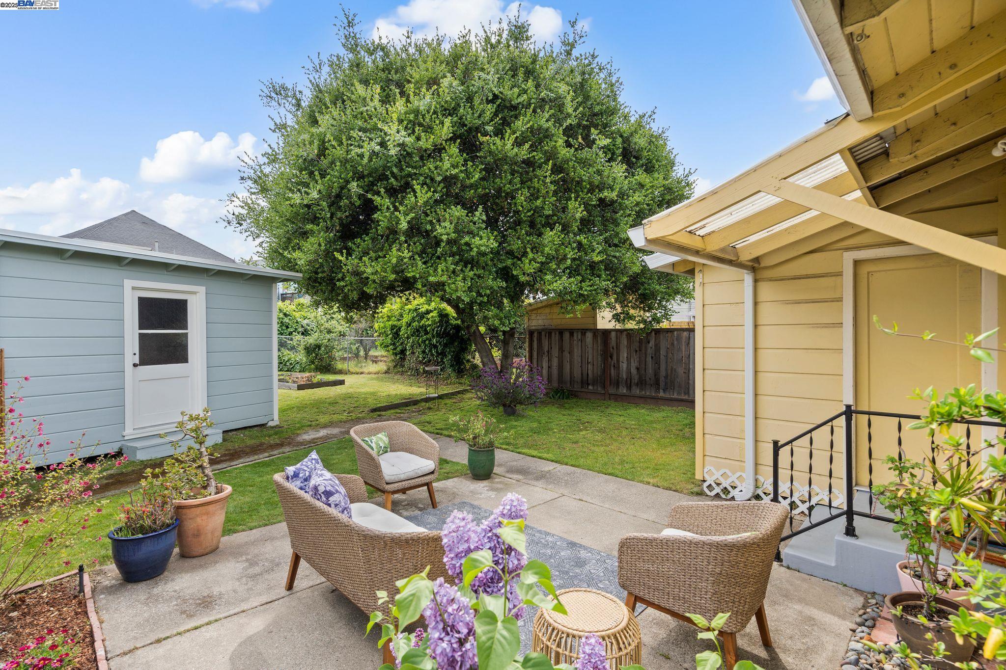 218 Cypress St.