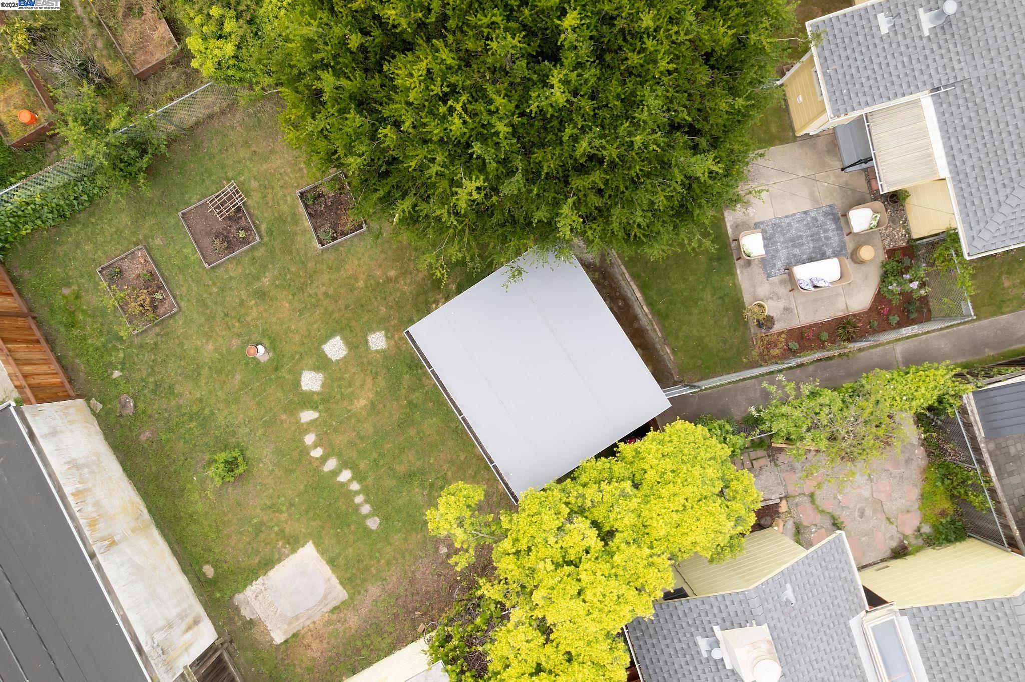 218 Cypress St.