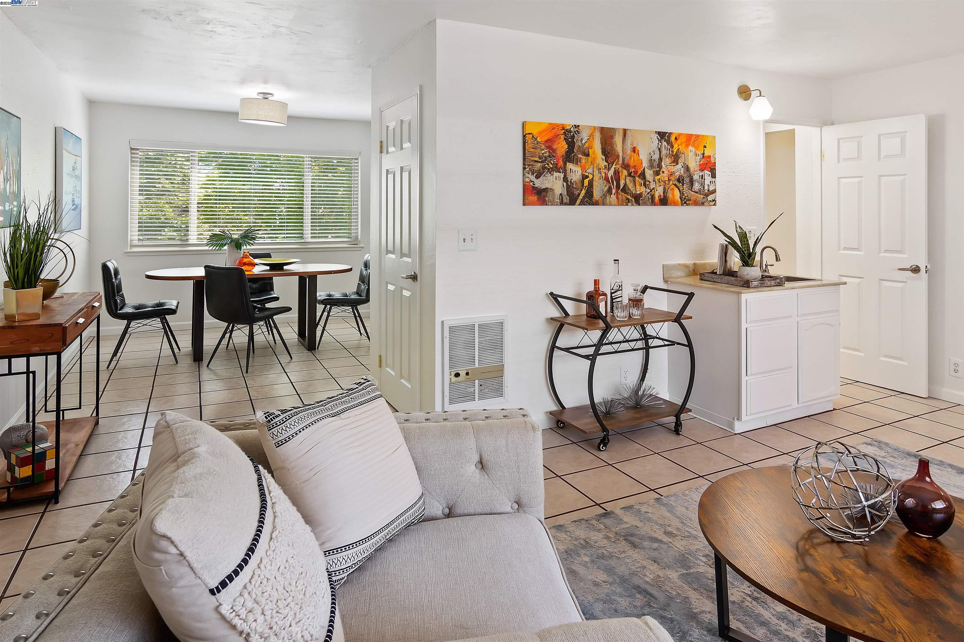 2133 Santa Clara Ave # 214