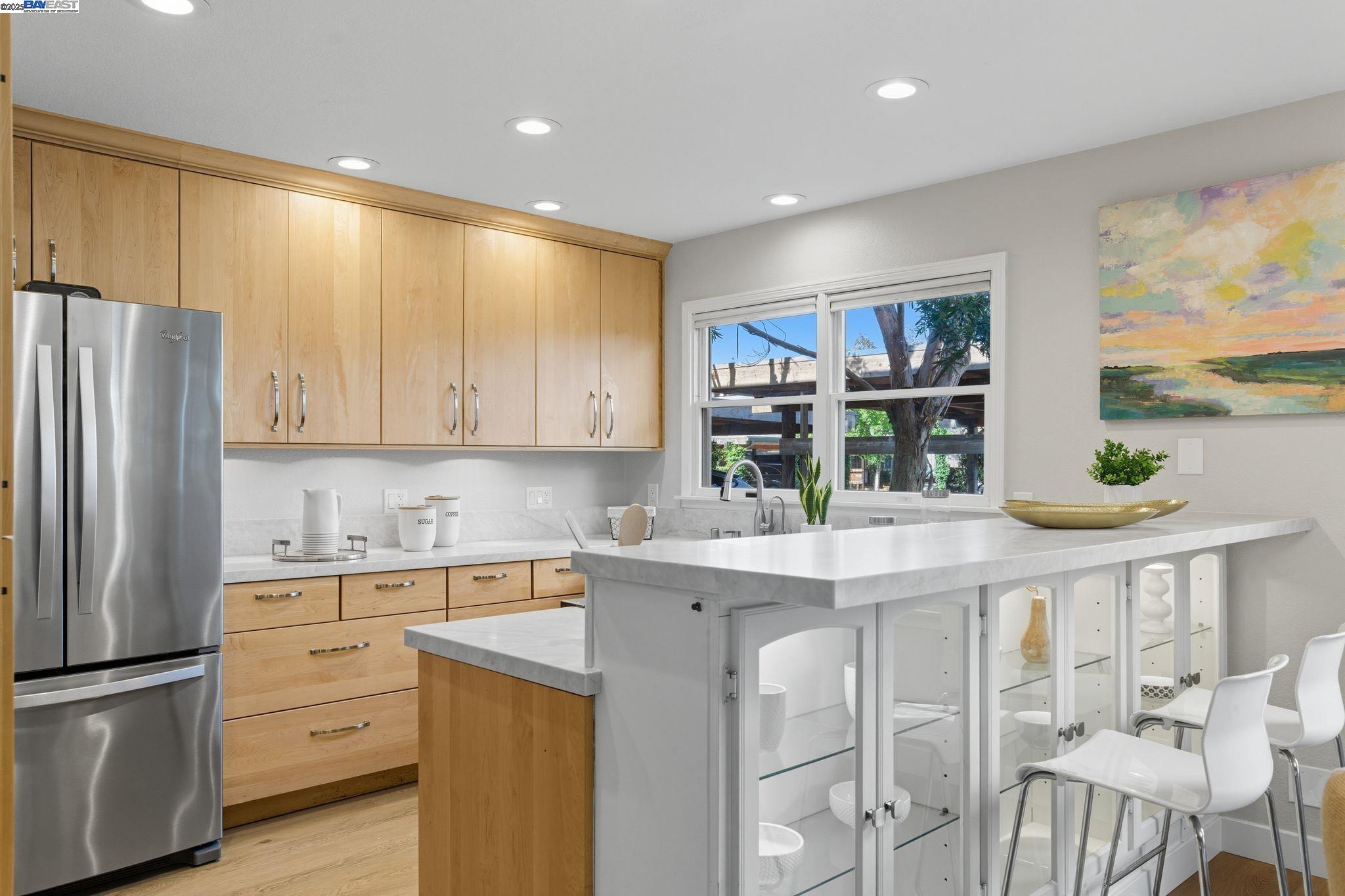 642 Centre Ct