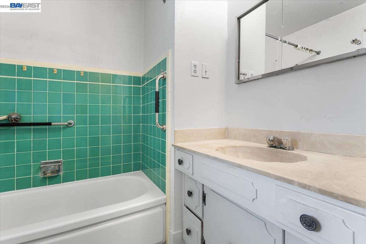 4105 Branson Dr
