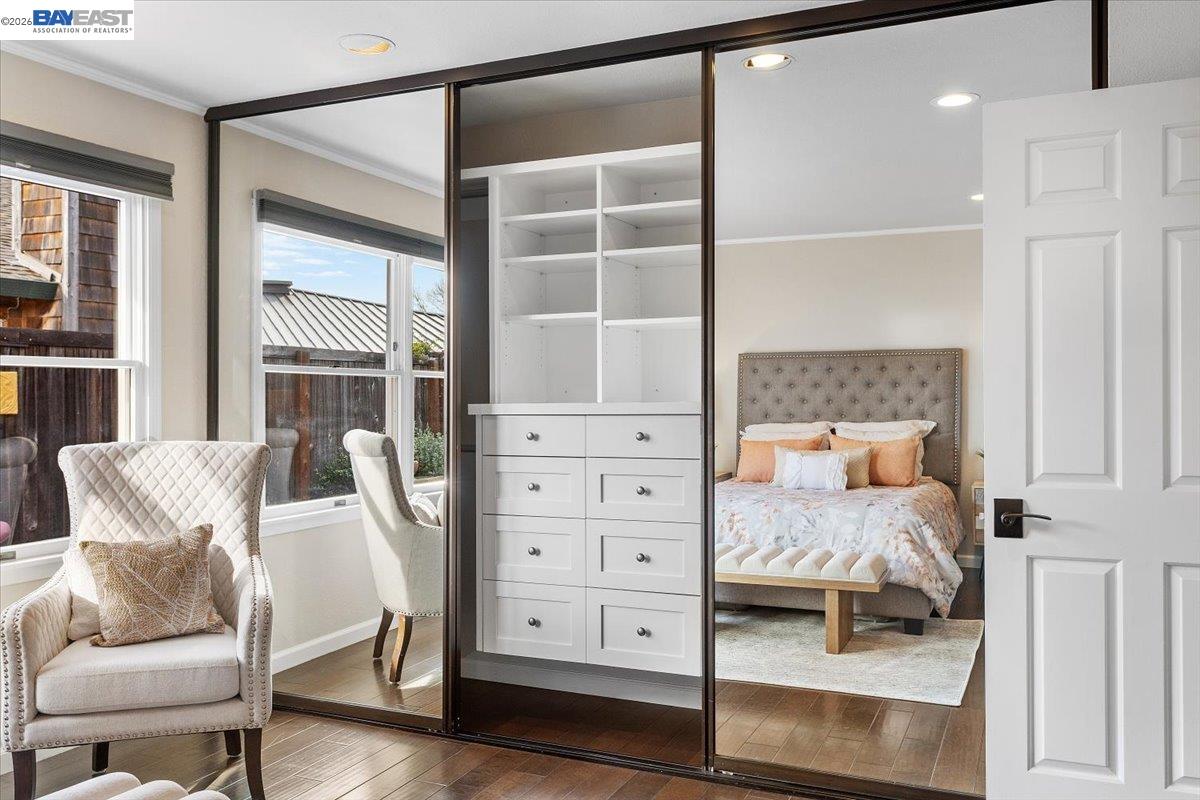 631 Centre Ct
