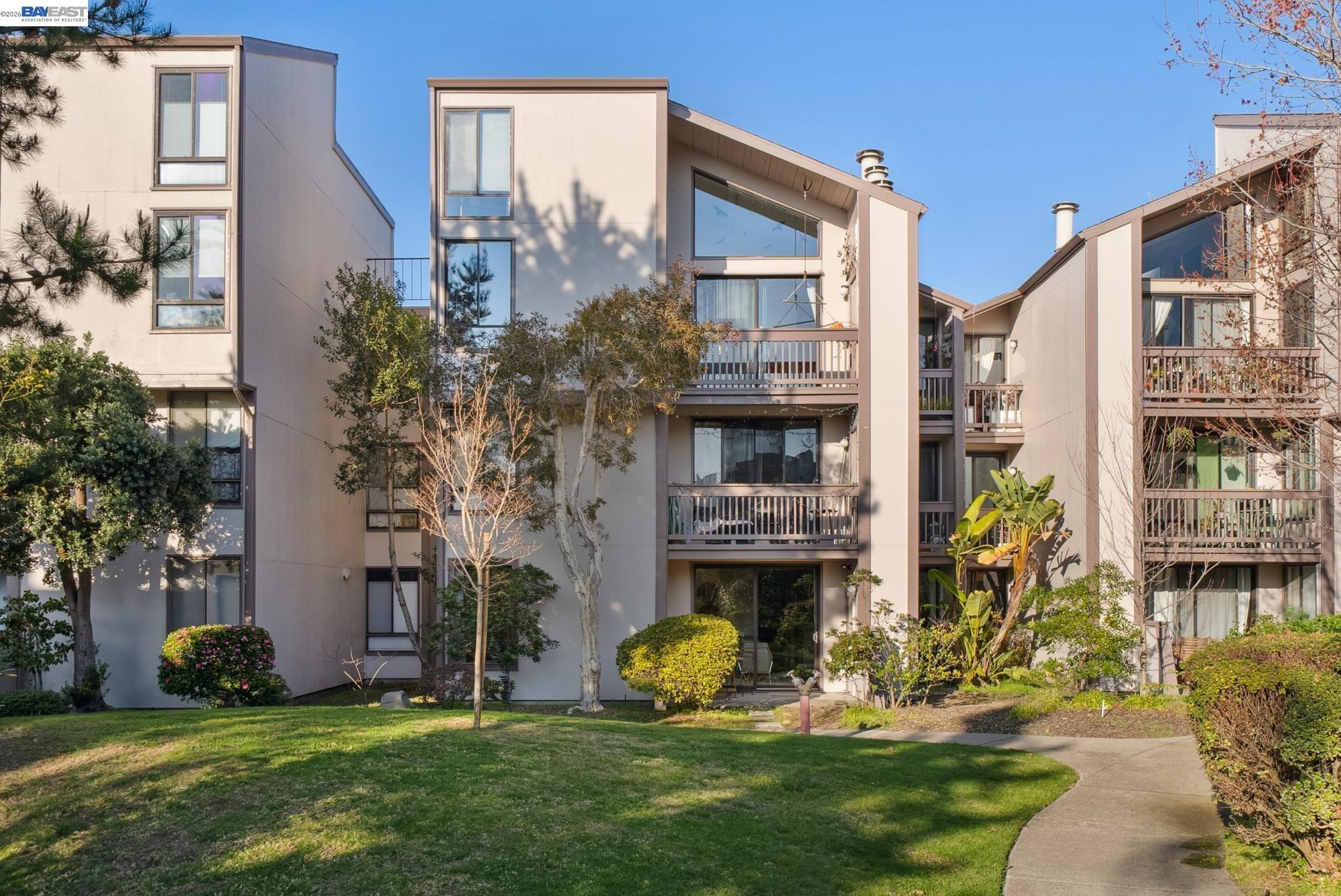 2101 Shoreline Dr # 153