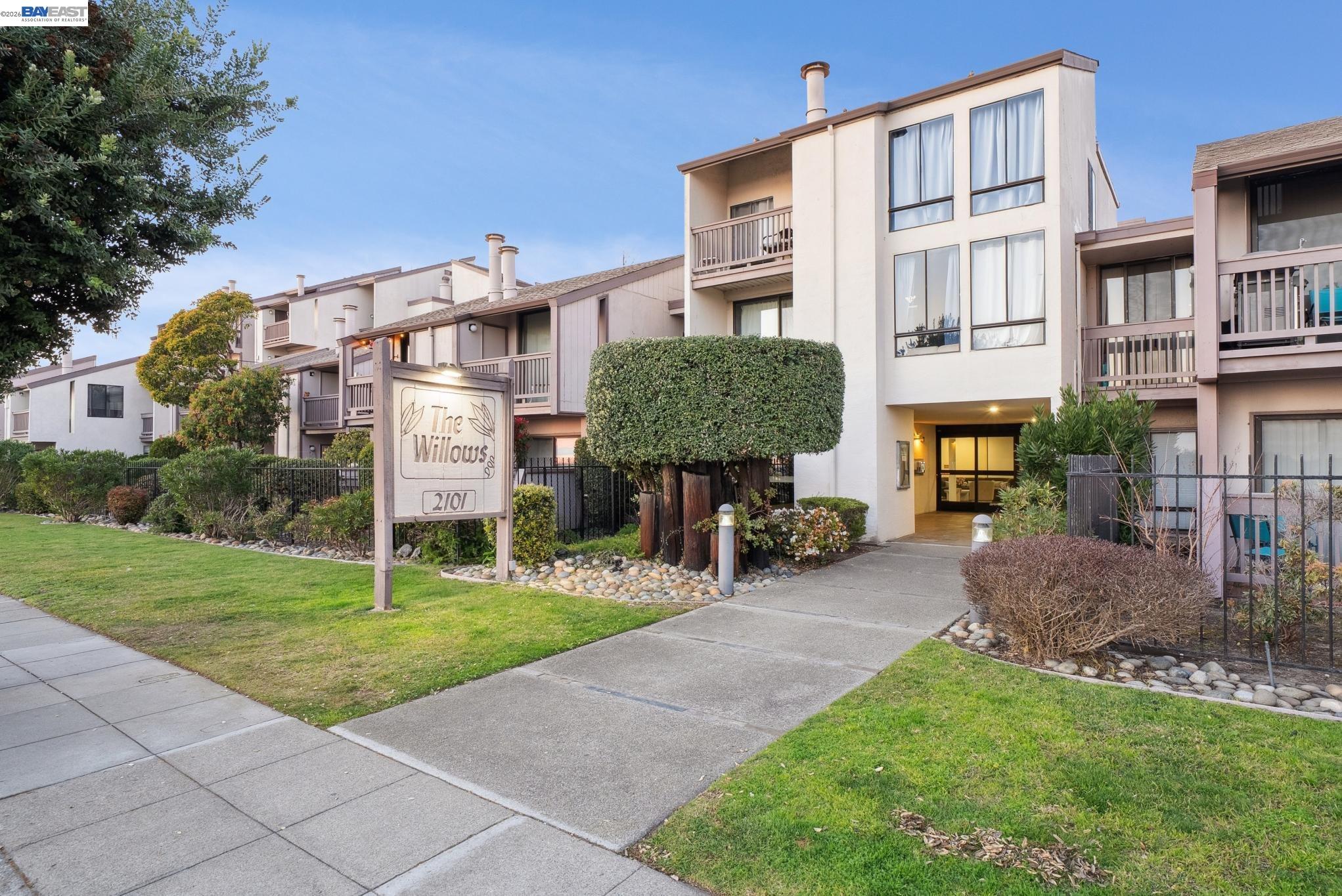2101 Shoreline Dr # 153