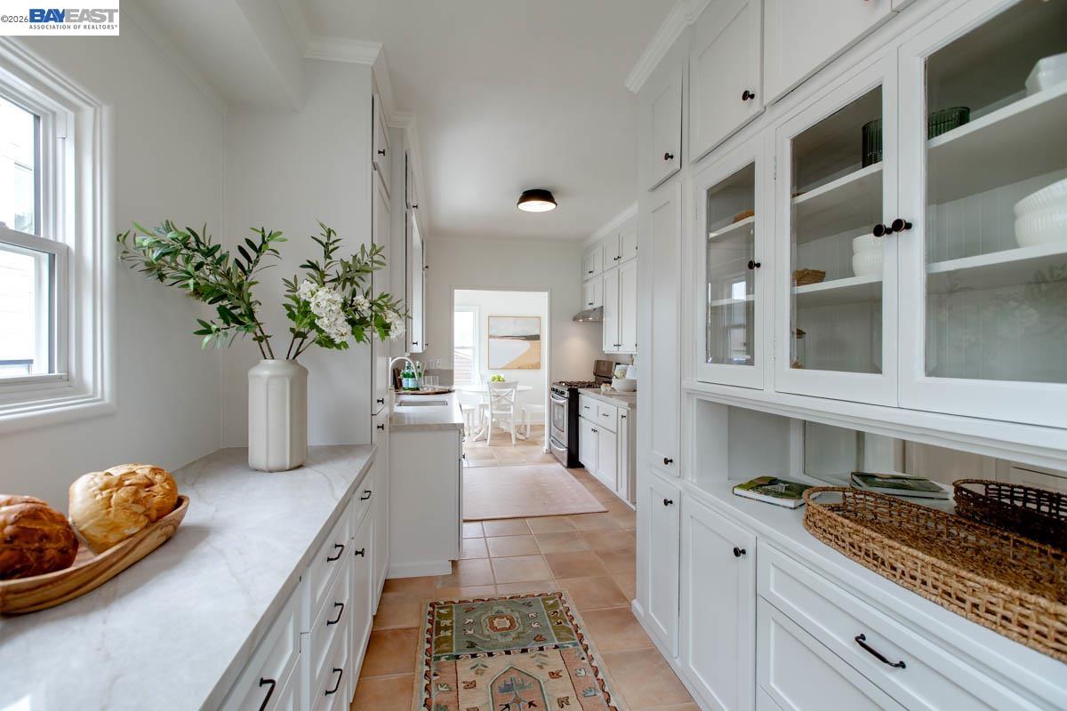1716 Santa Clara Ave