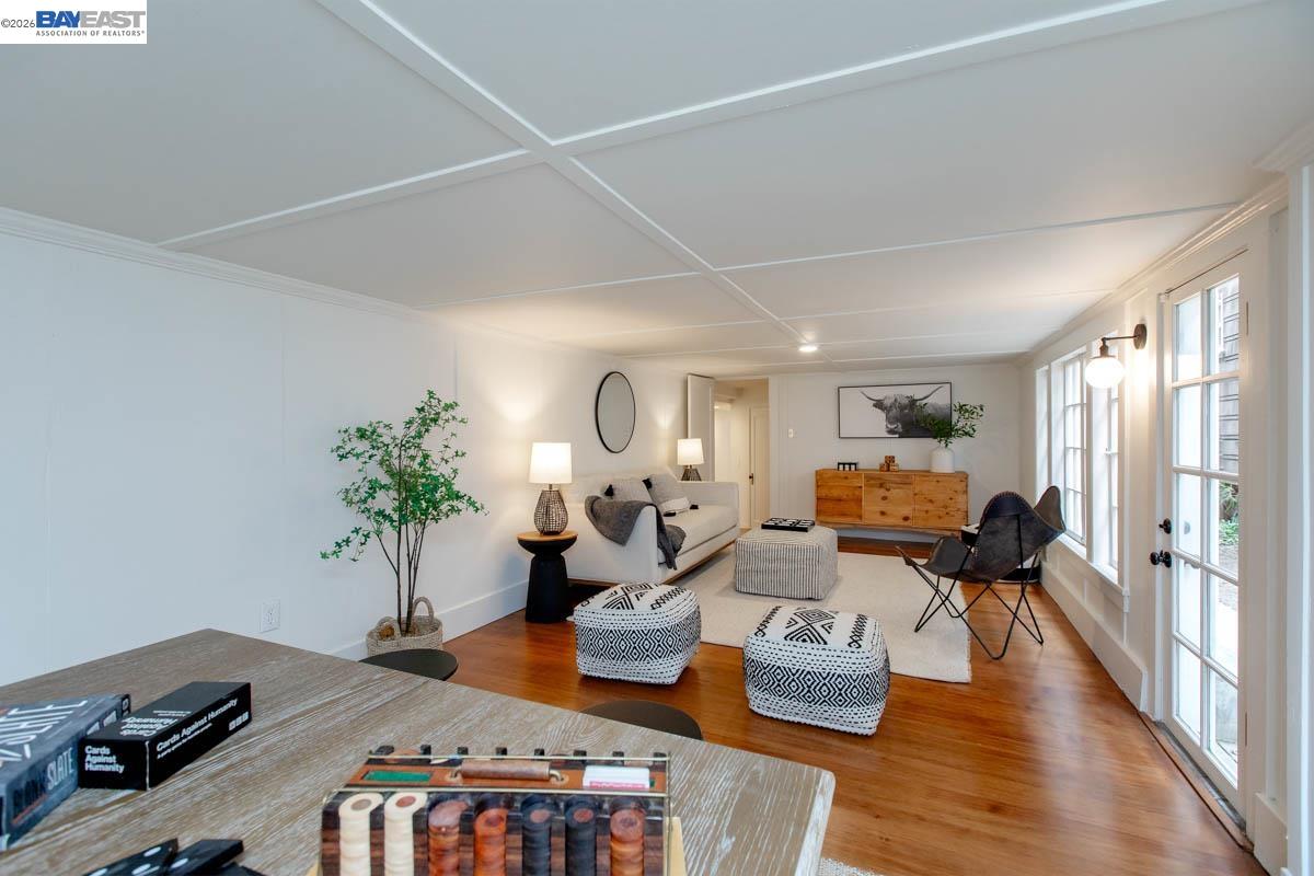 1716 Santa Clara Ave