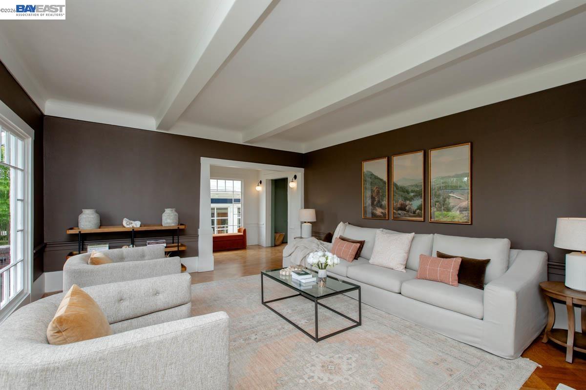 1716 Santa Clara Ave