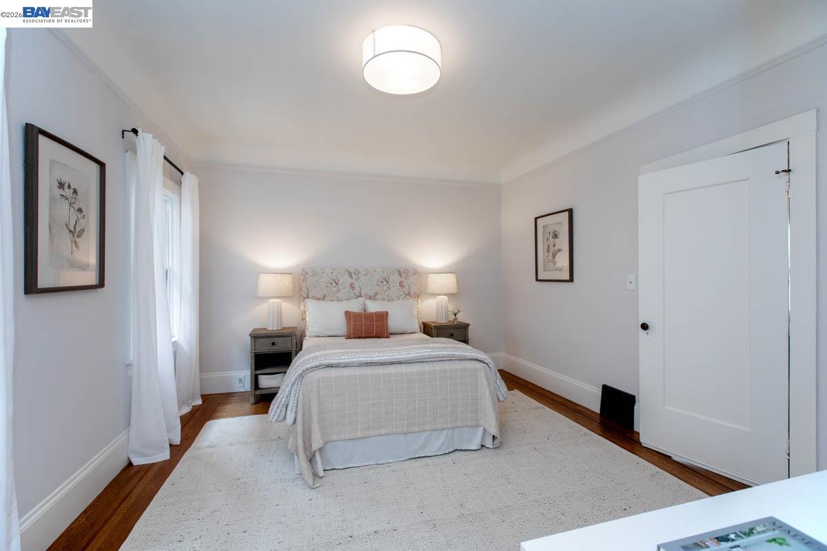1716 Santa Clara Ave