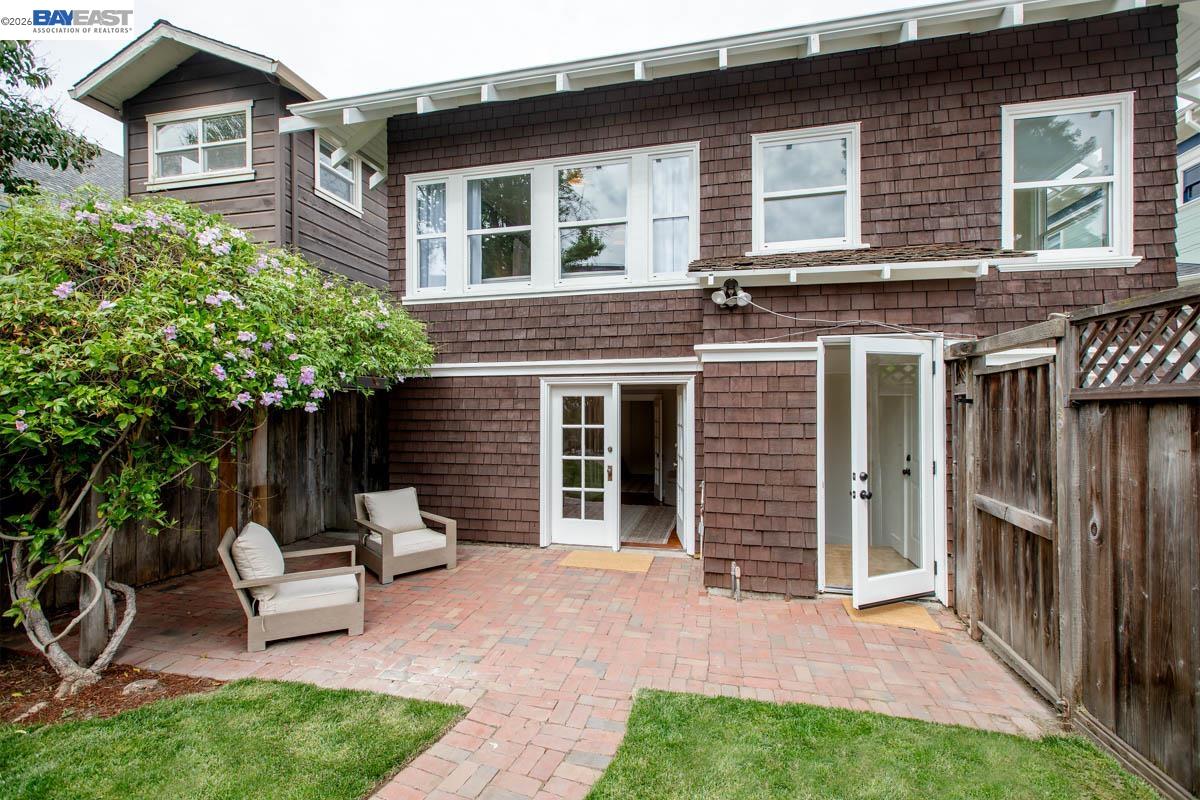 1716 Santa Clara Ave