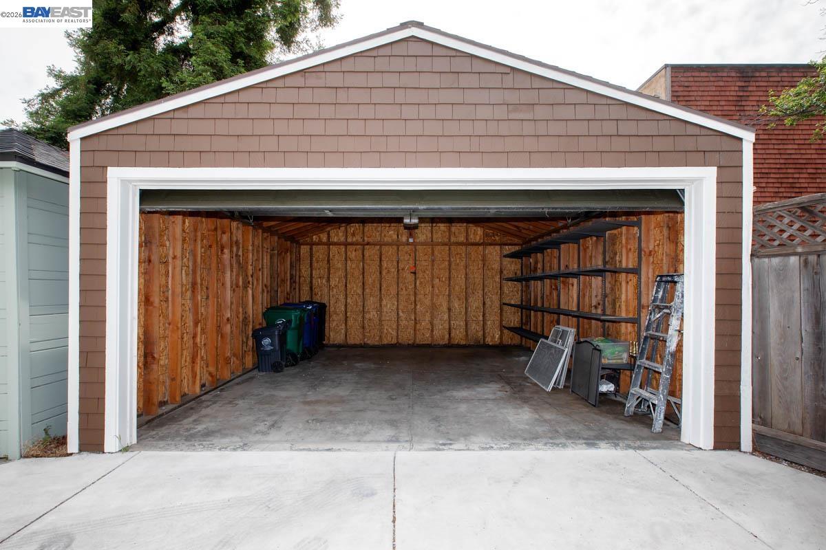 1716 Santa Clara Ave