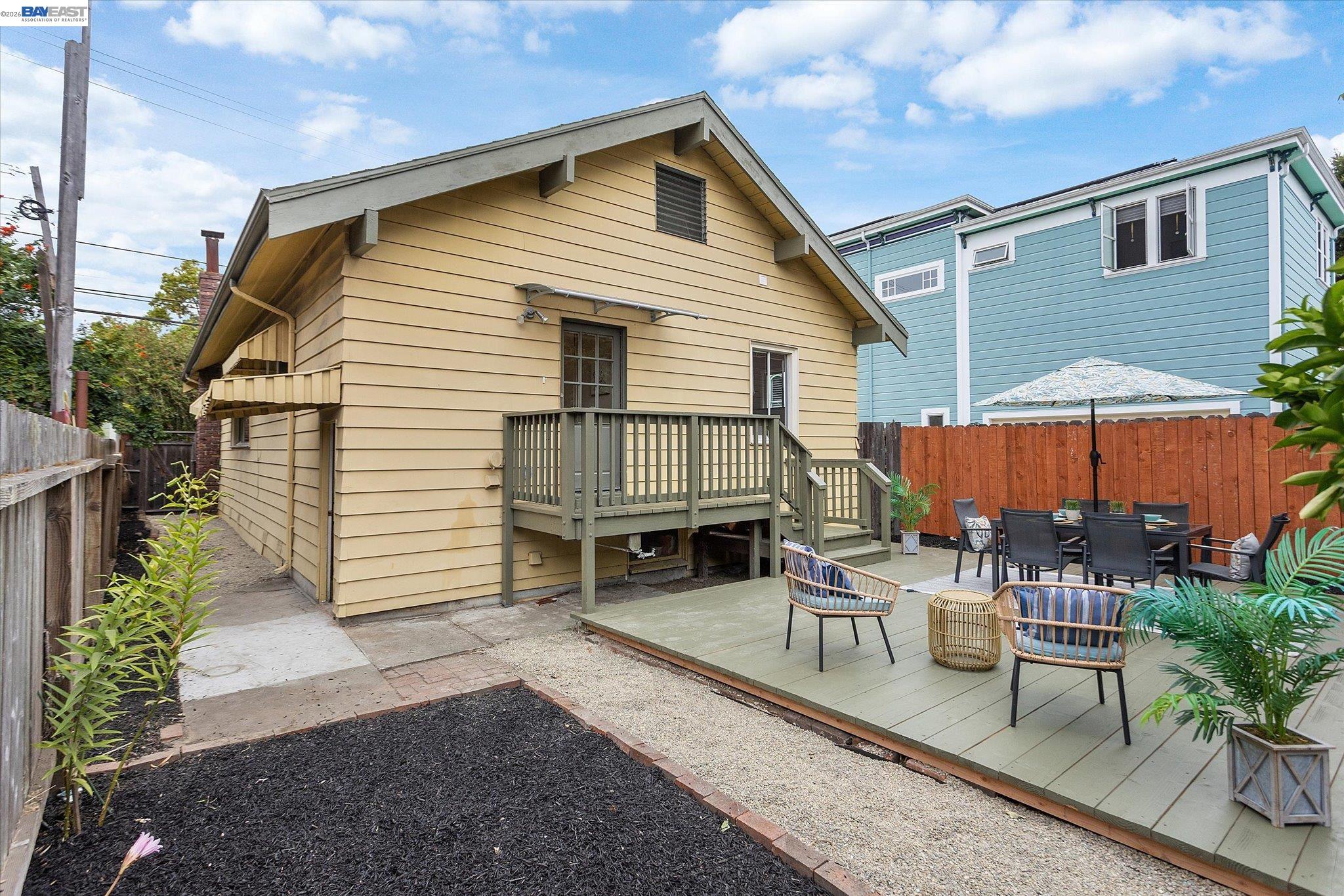 1410 PEARL ST.