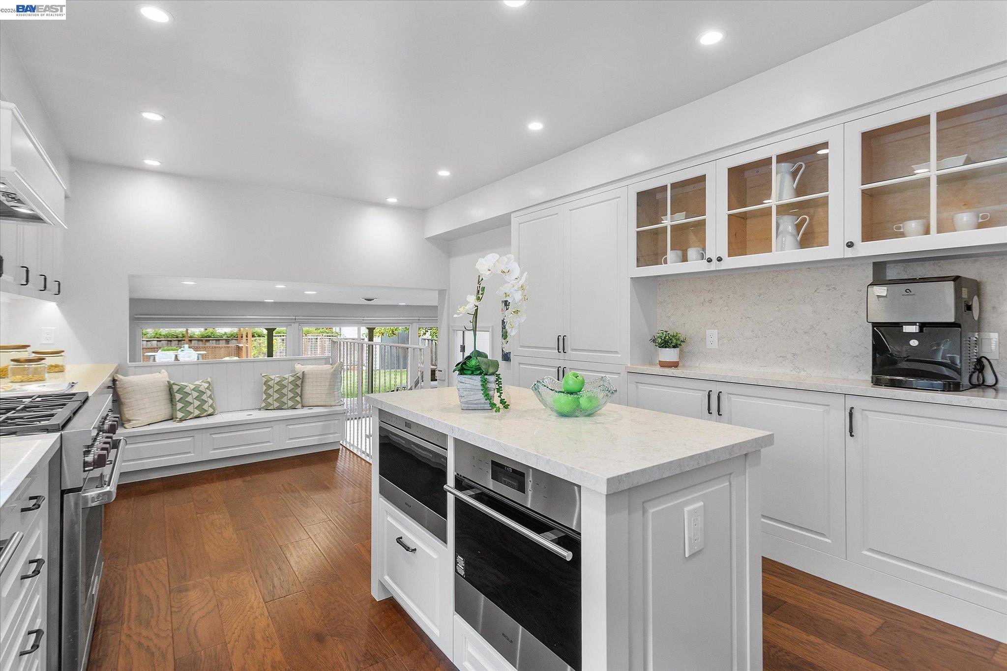 1529 Gibbons Dr