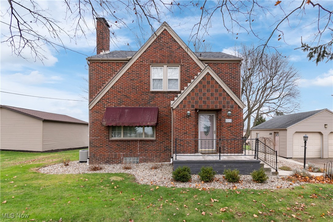 4464 Kemary Avenue SW