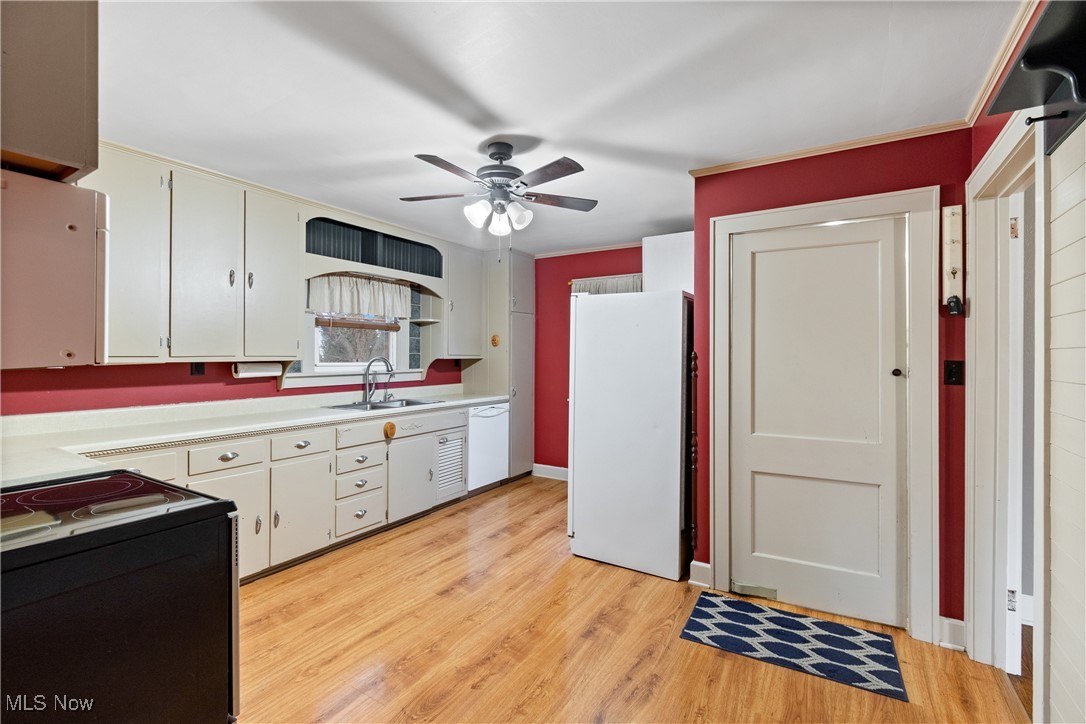 4464 Kemary Avenue SW