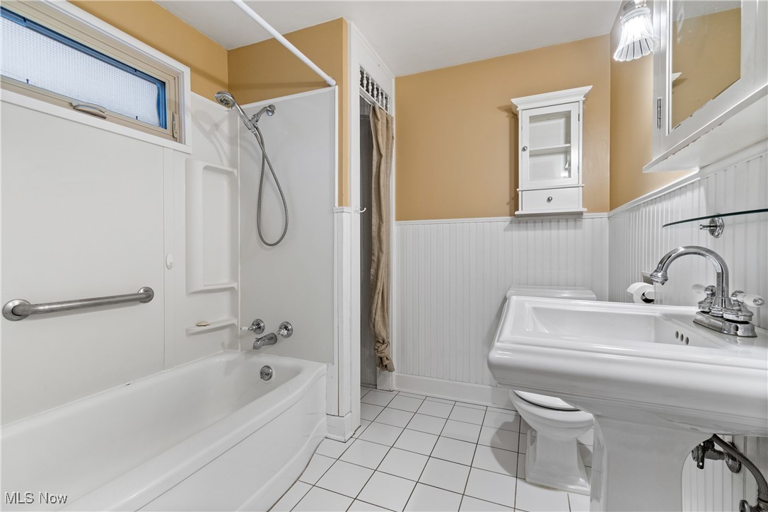 4464 Kemary Avenue SW