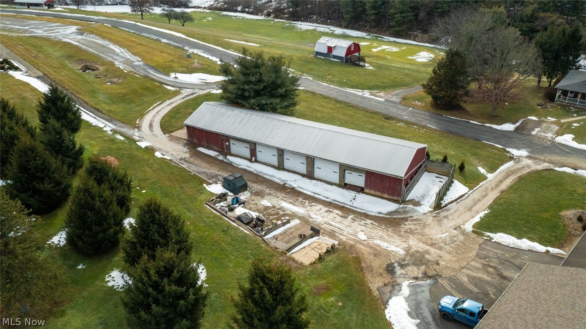 1130 Meadowbrook Lane NE