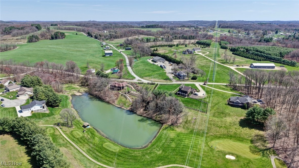 1130 Meadowbrook Lane NE