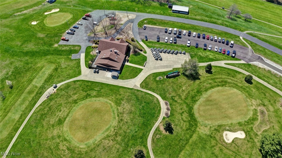 1130 Meadowbrook Lane NE