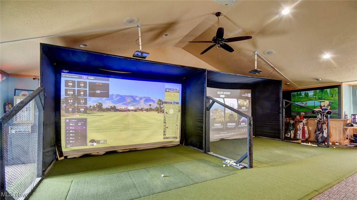 1130 Meadowbrook Lane NE