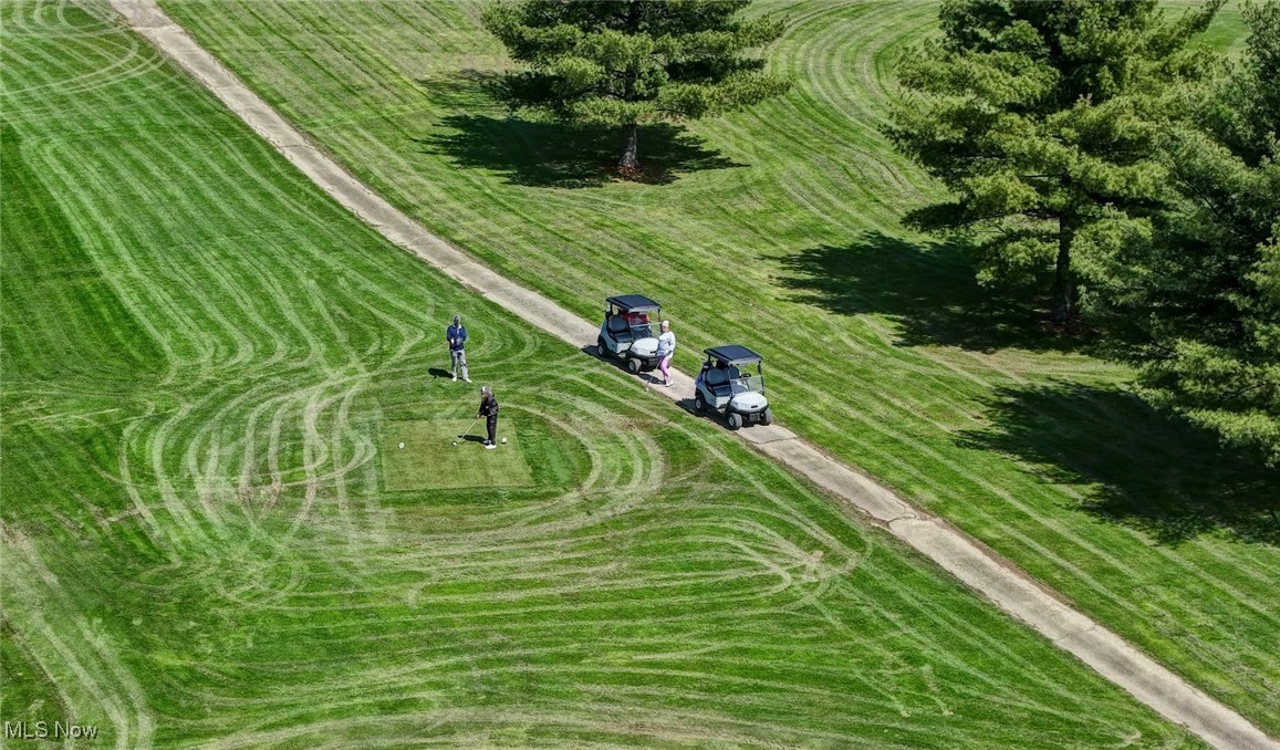 1130 Meadowbrook Lane NE