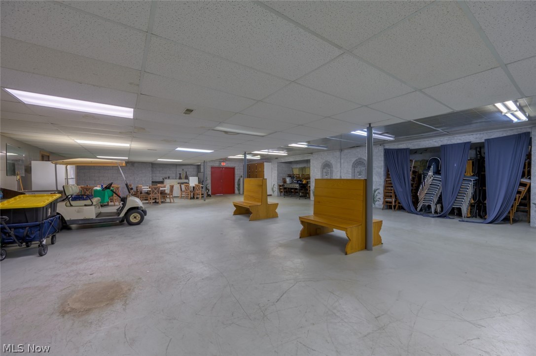 1130 Meadowbrook Lane NE