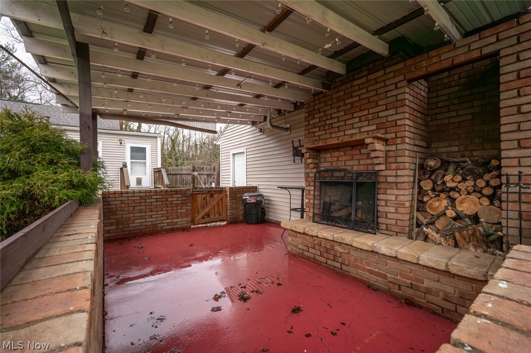 1402 S Chapel Street