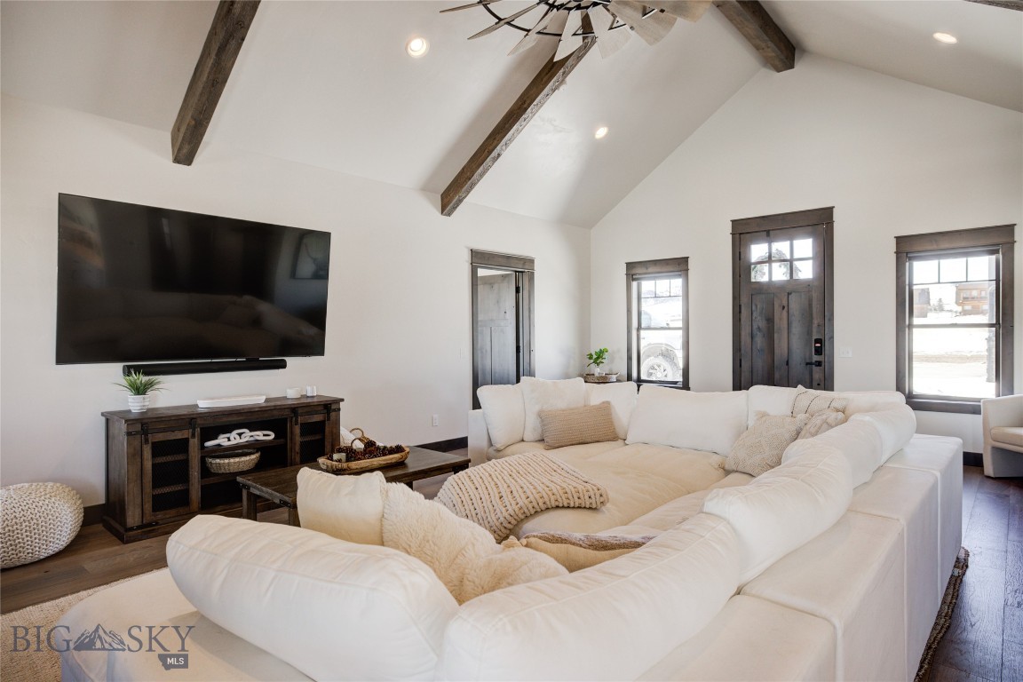 7 Soaring Eagle Road