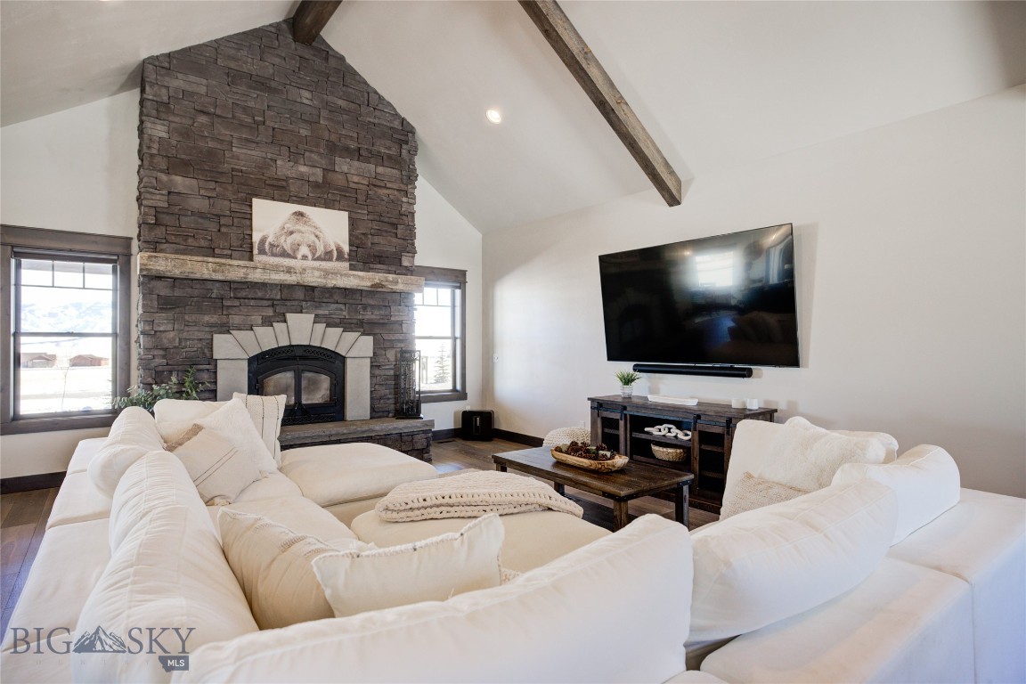 7 Soaring Eagle Road