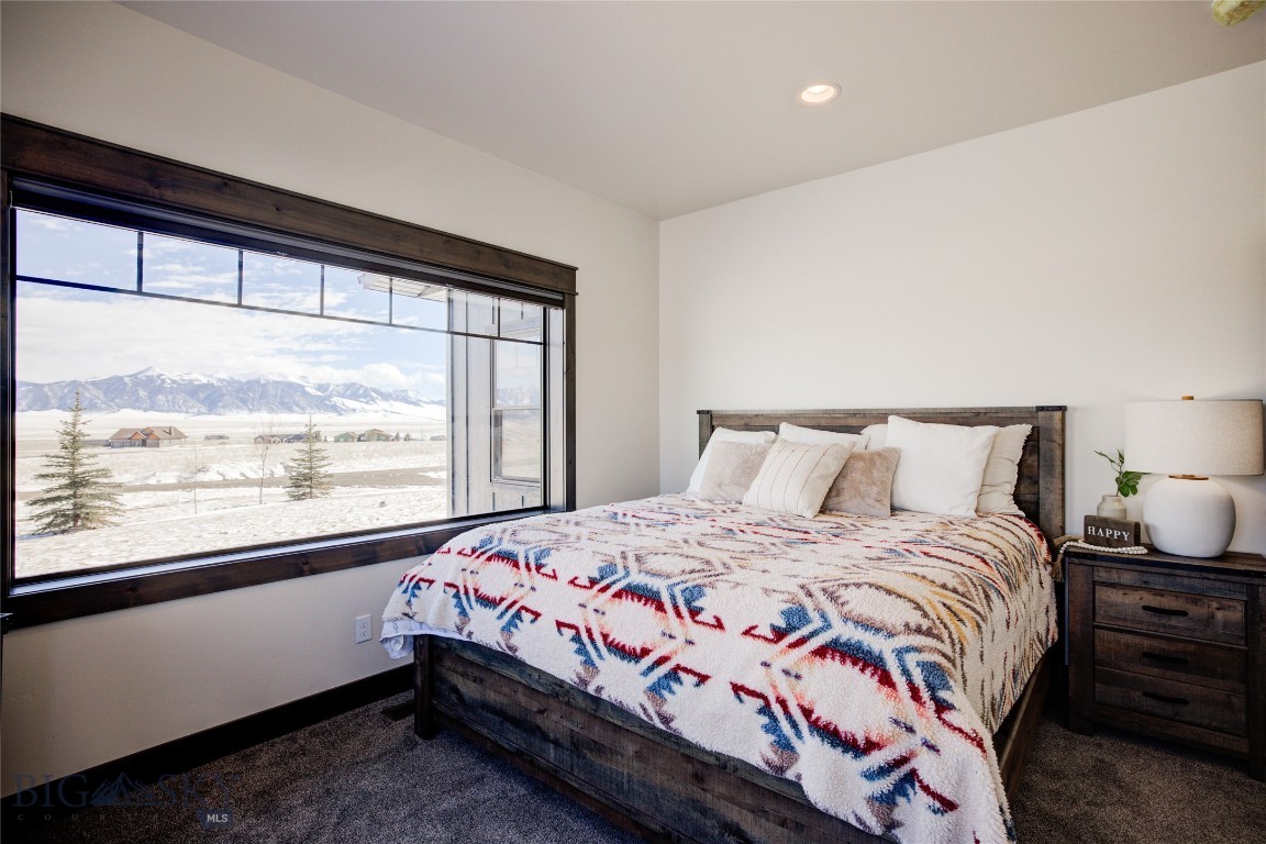 7 Soaring Eagle Road