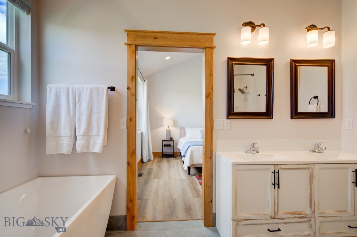 6 Ramshorn Mtn Court