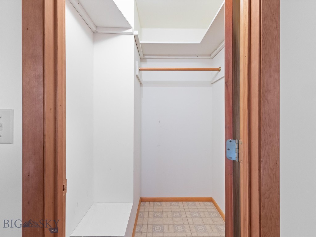 101 E Armitage Street